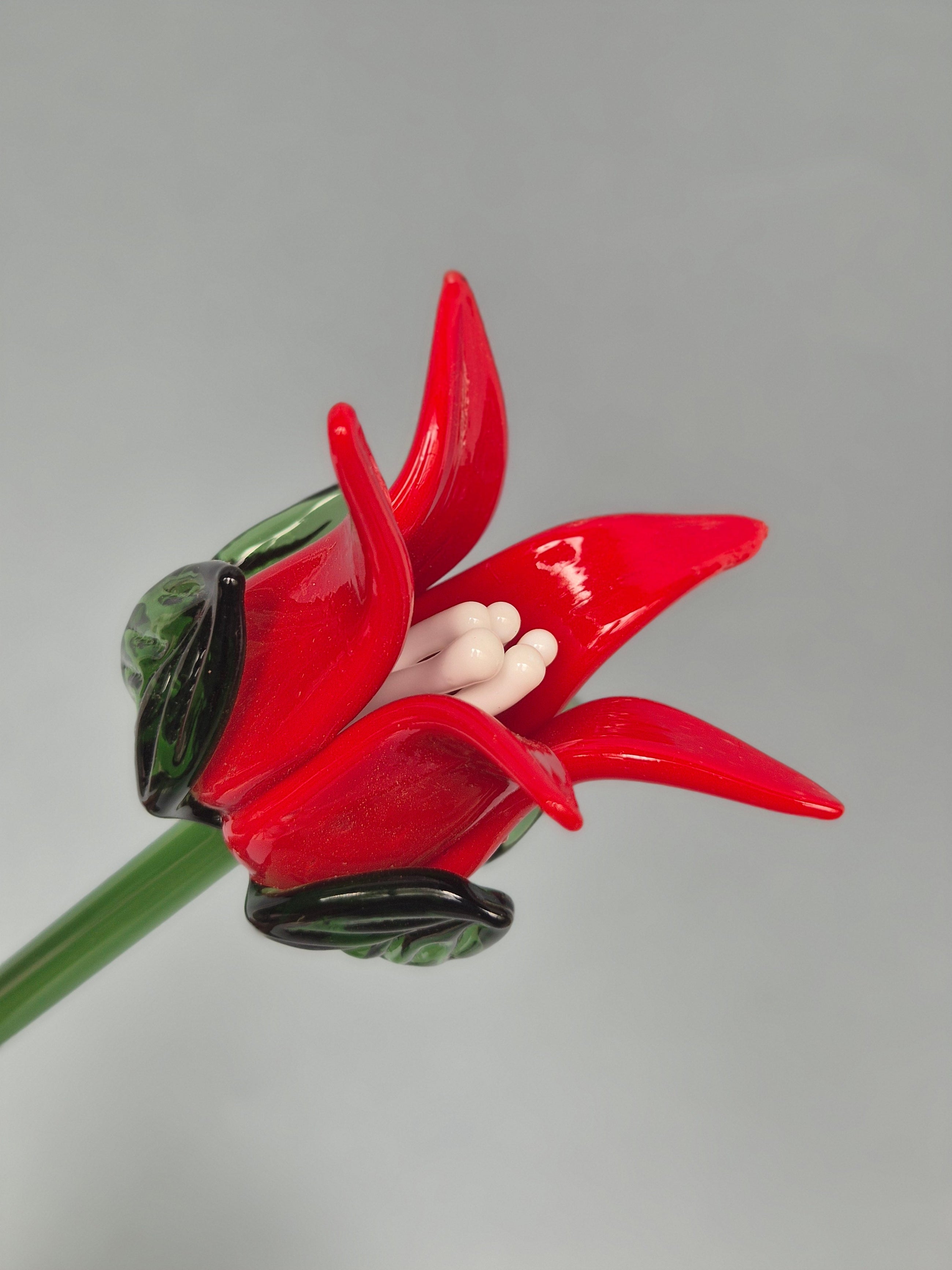 Tinsel Lily Glass Flower Stem - Red & White