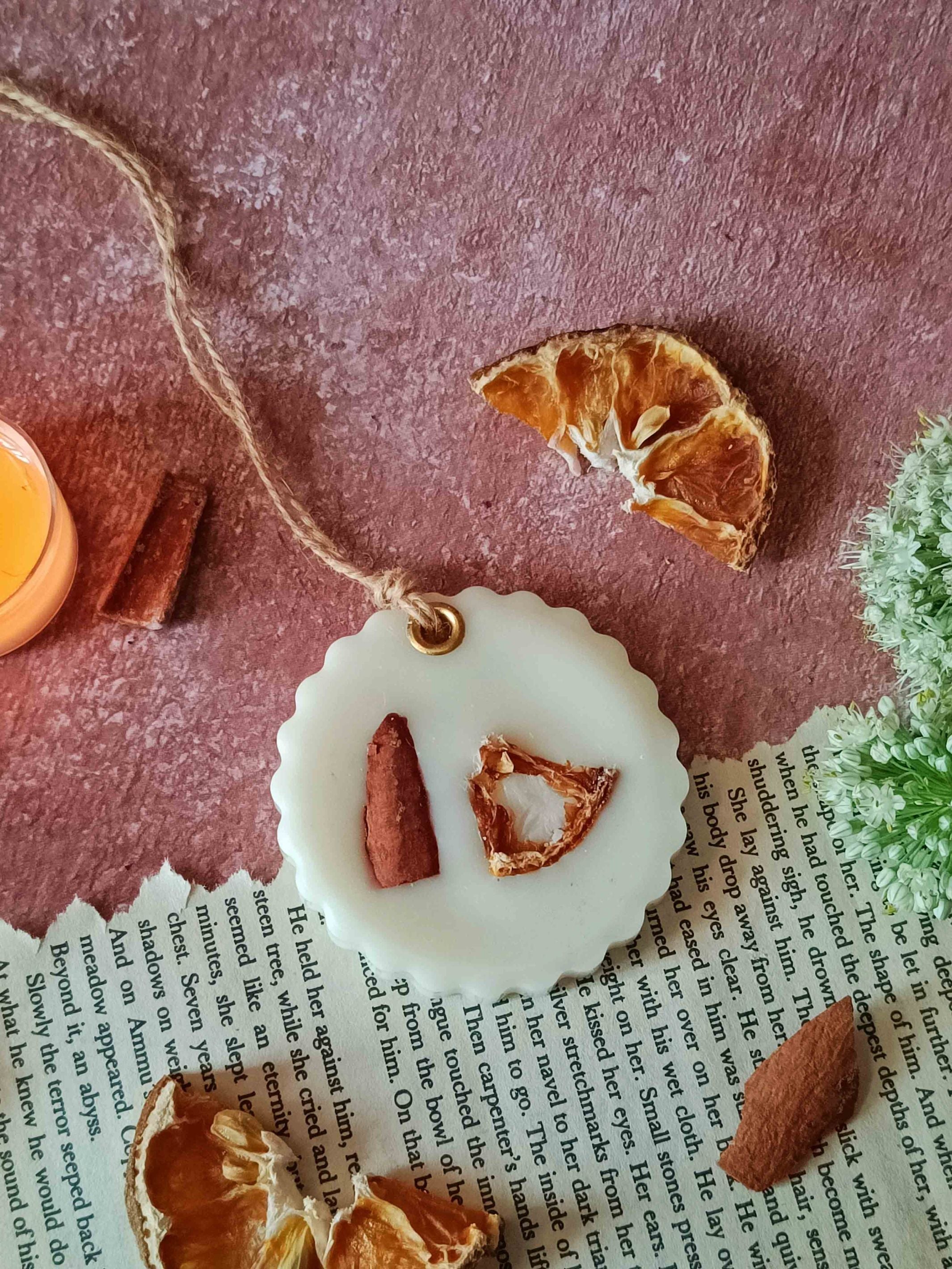 Scented Wax Sachet Circle Frame - Orange