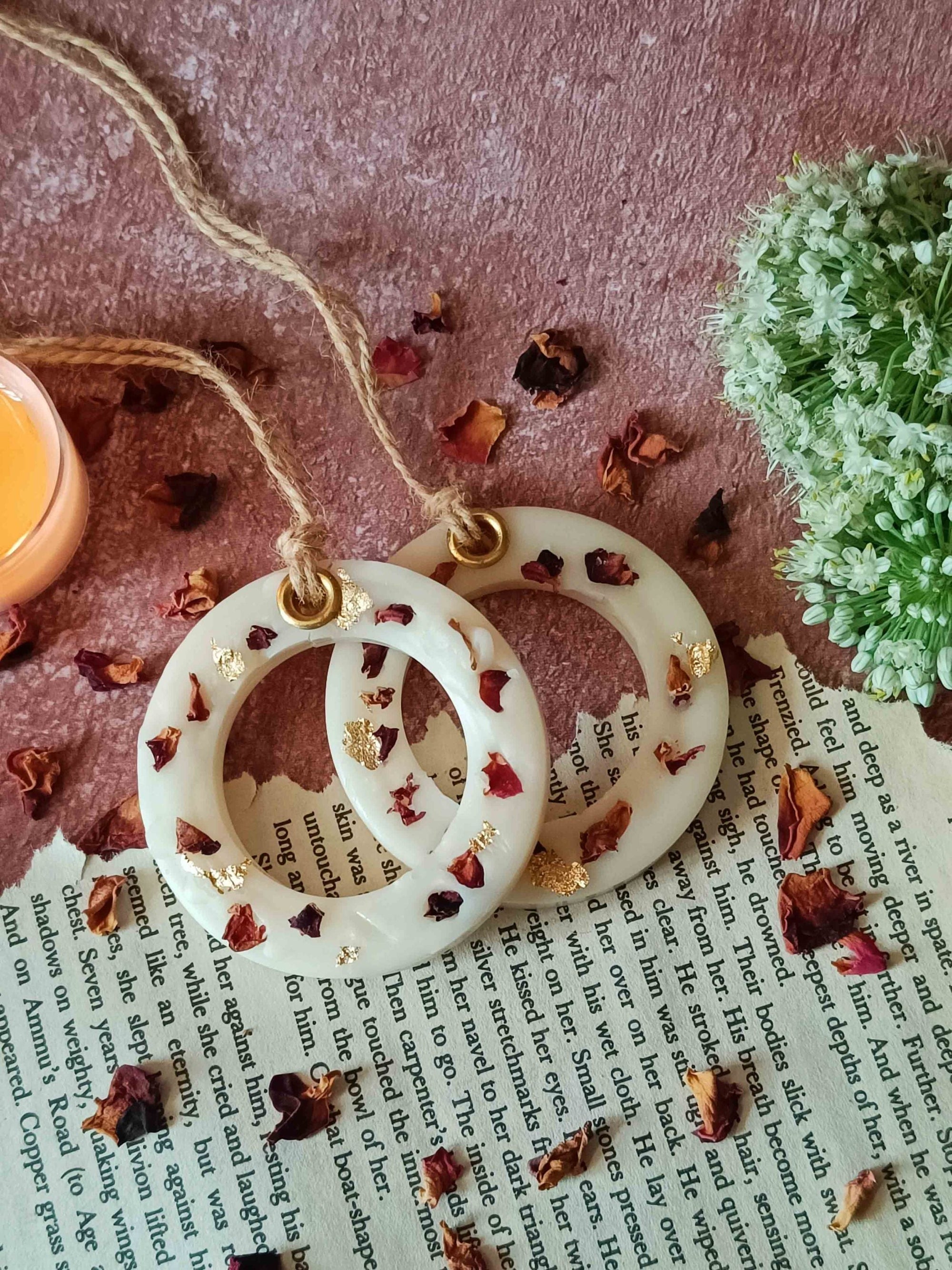Scented Wax Sachet Hollow Circle - Rose Petals