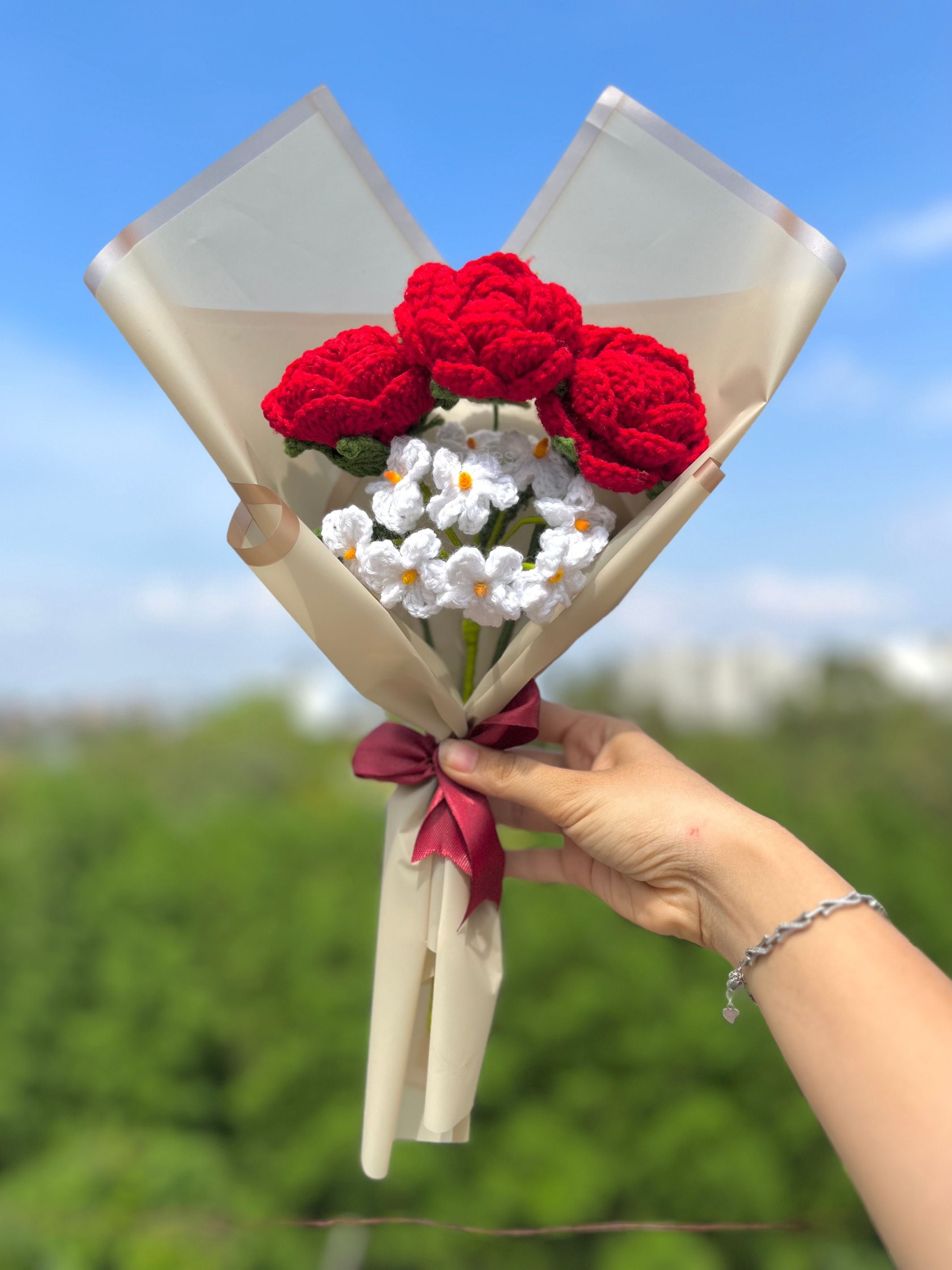 Ishmades Threads of Love bouquet