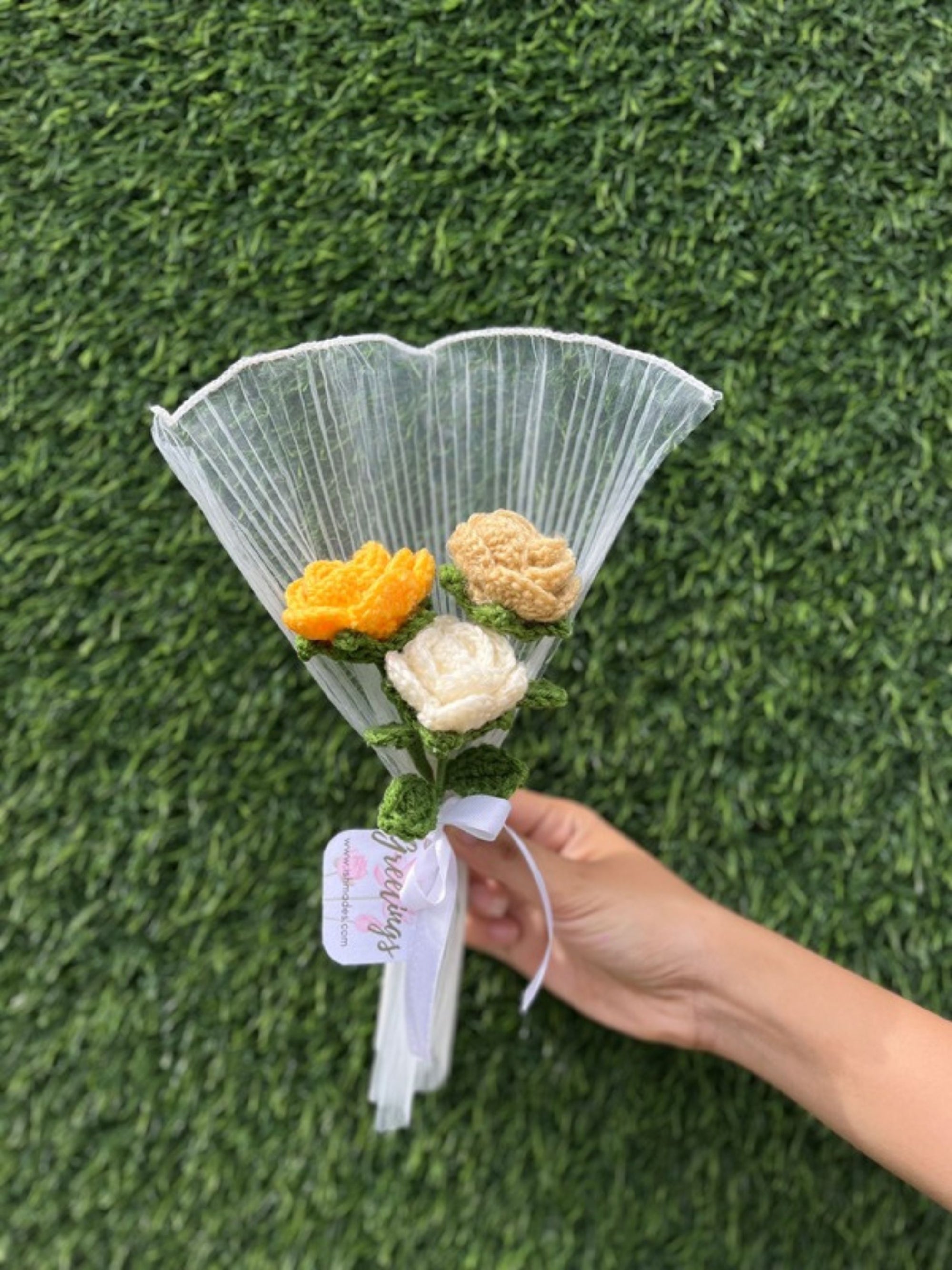 Ishmades Honey Rose bouquet