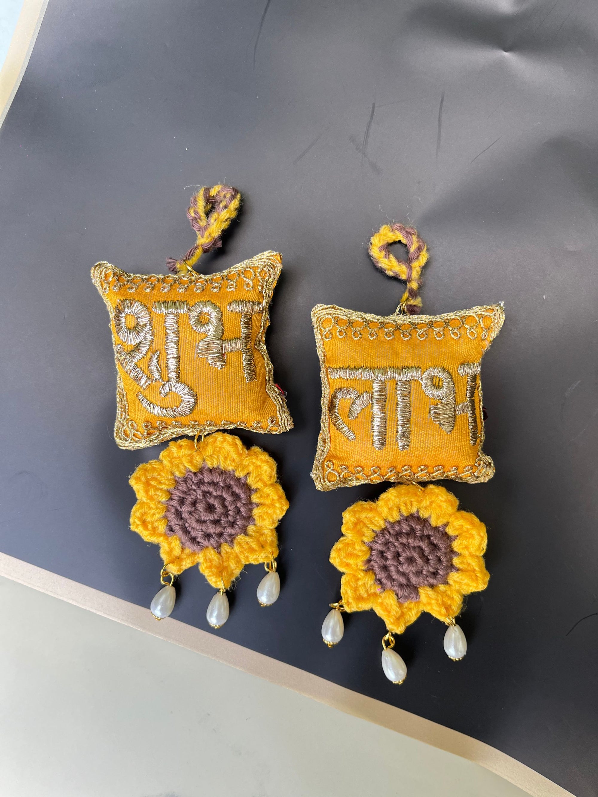 Ishmades Sunehri Shubh-Labh