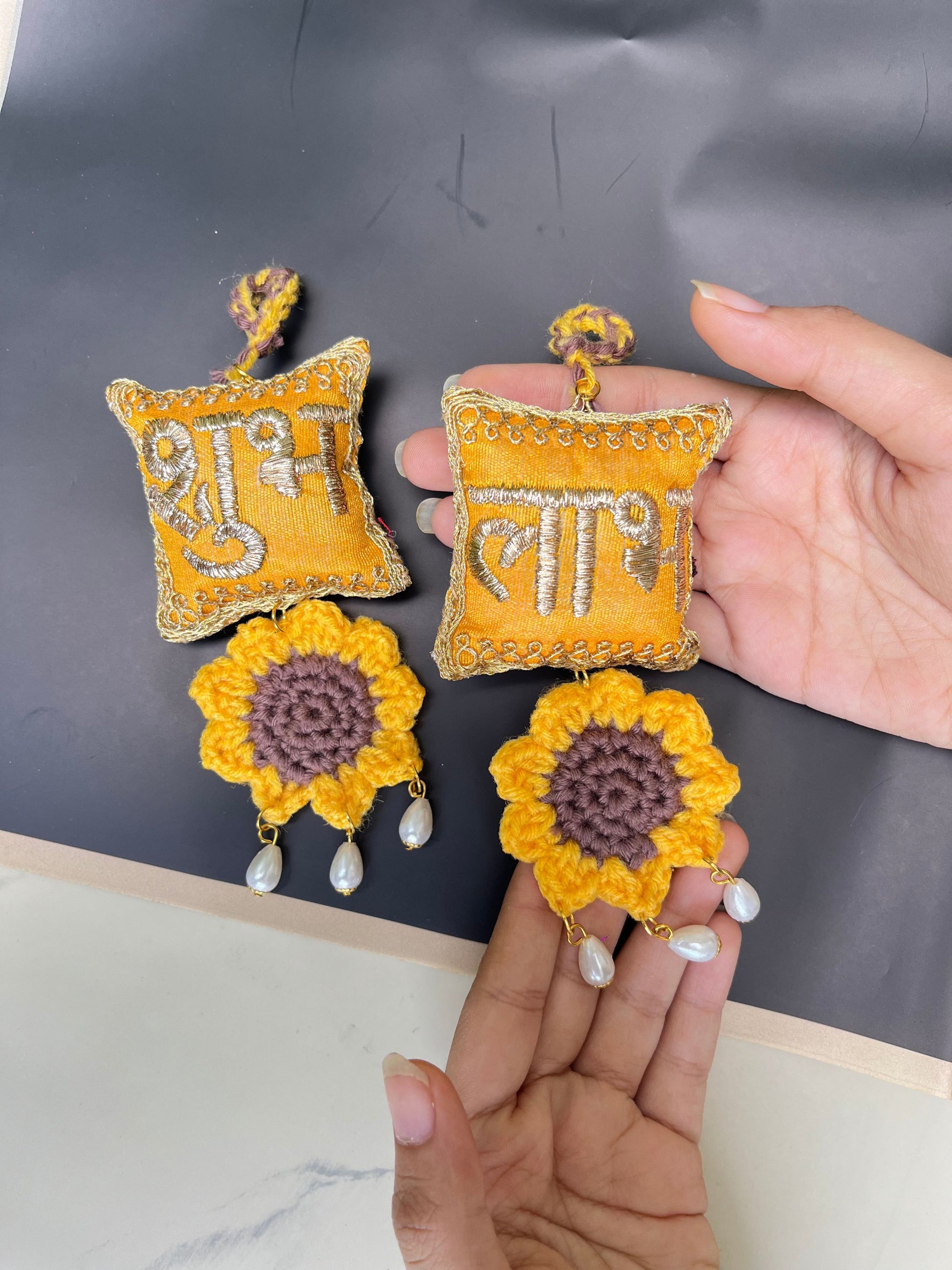 Ishmades Sunehri Shubh-Labh