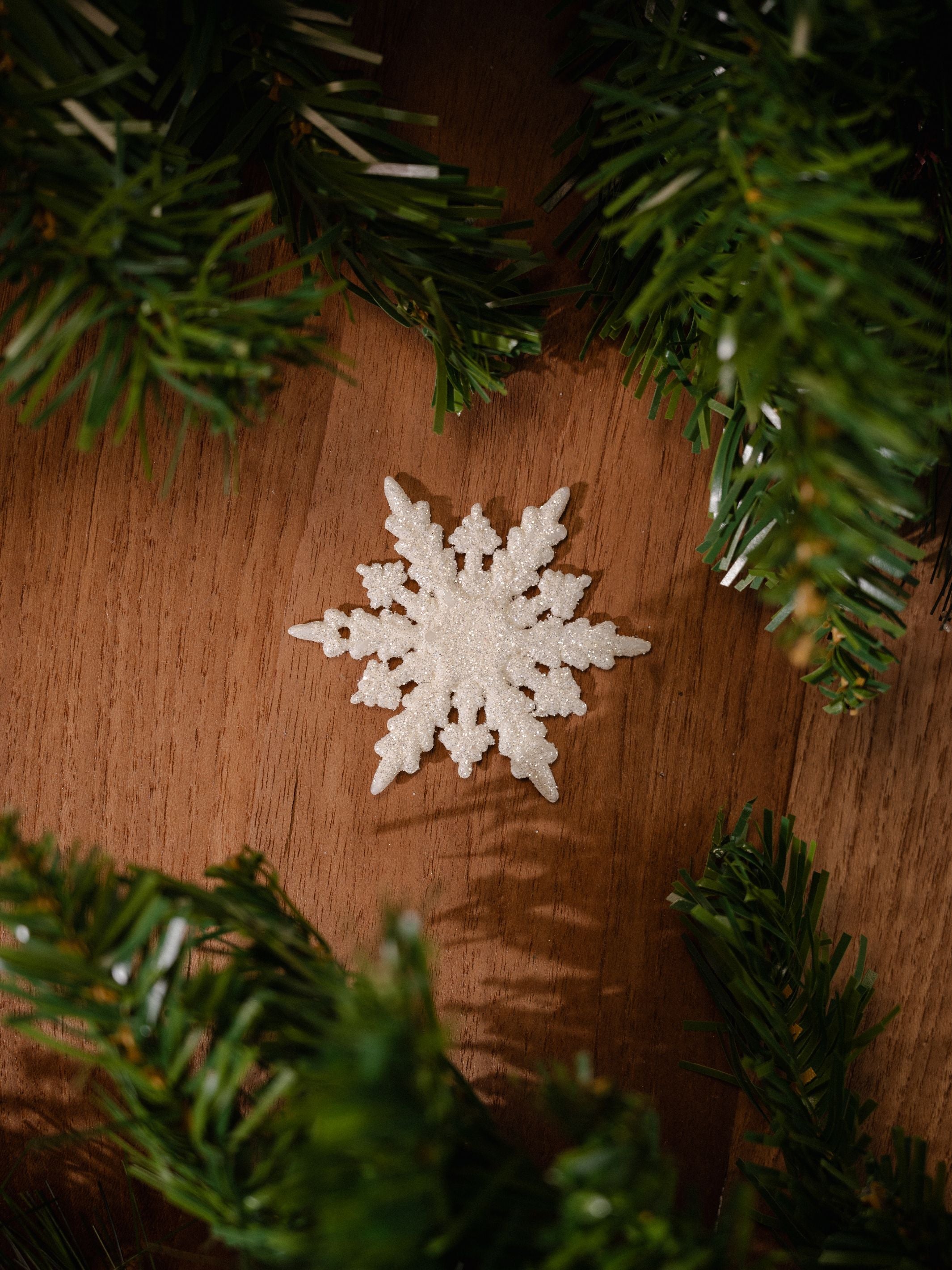 Snow Flake Tree Hanging Pack Of 2