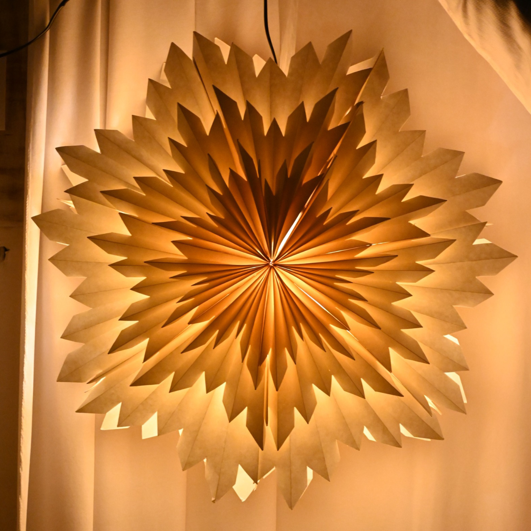 Paper Snowflake (Offwhite)