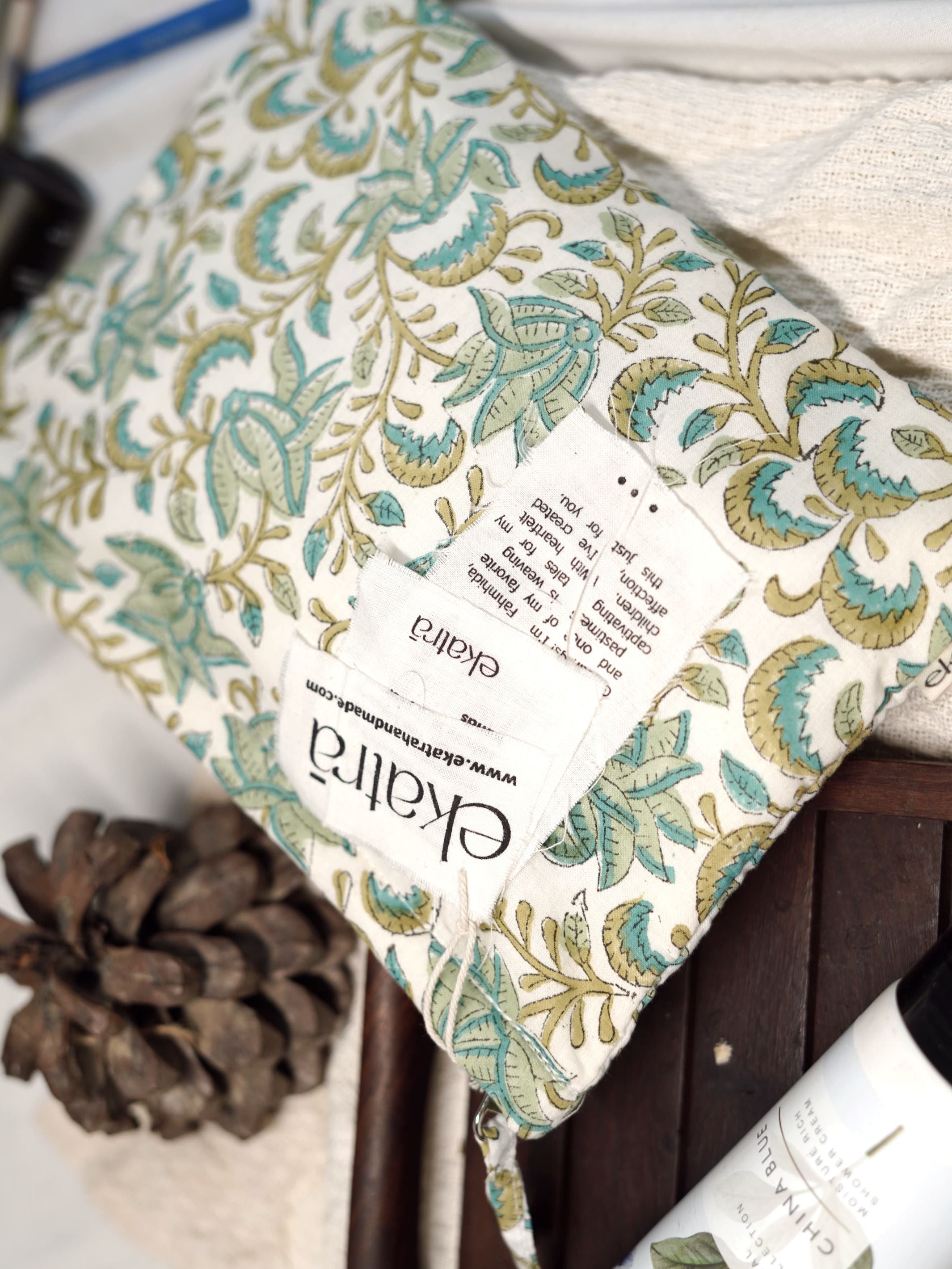 Sustainable Cotton Travel Organizer - Green Floral