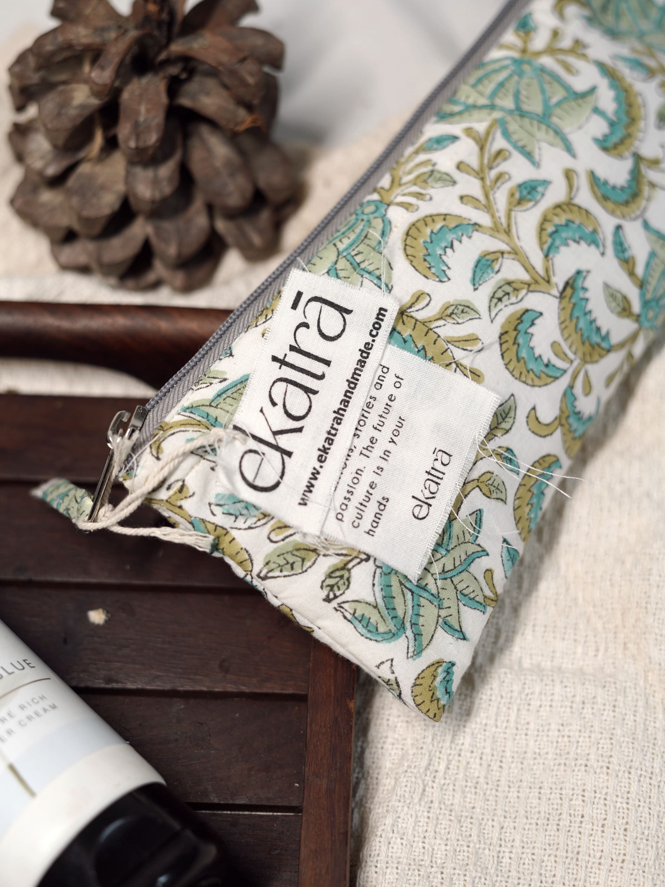 Sustainable Cotton Travel Organizer - Small Pouch Green Floral