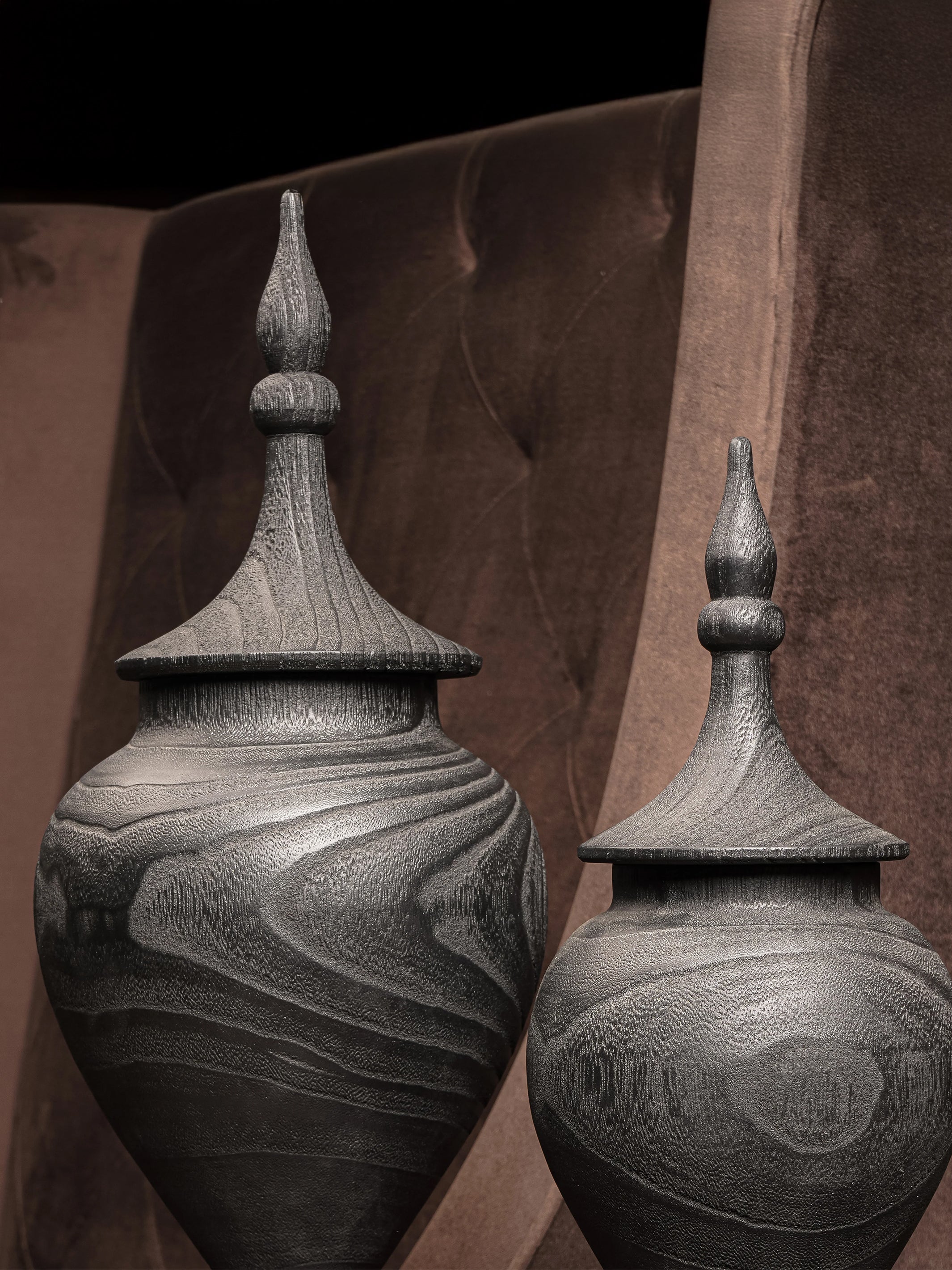 Tall Buckingham Vase With Lid