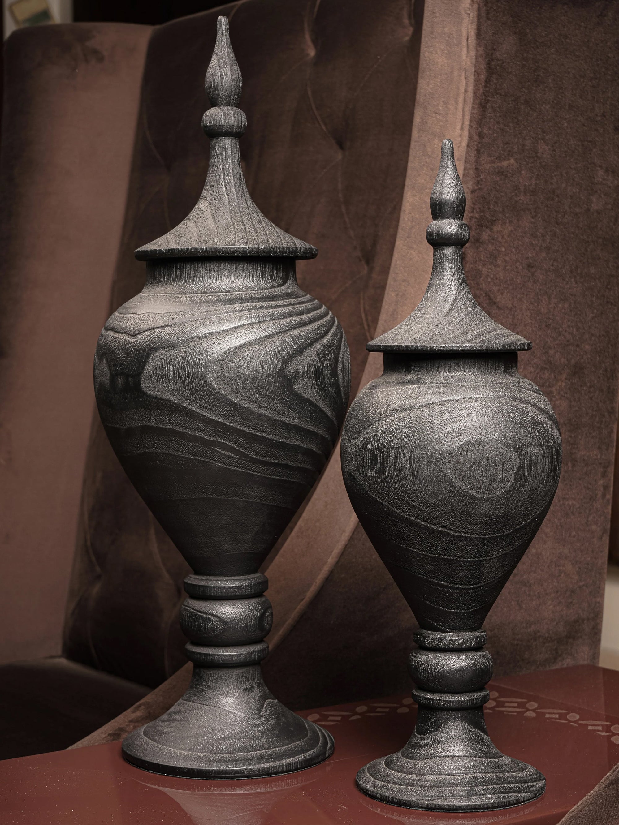 Tall Buckingham Vase With Lid