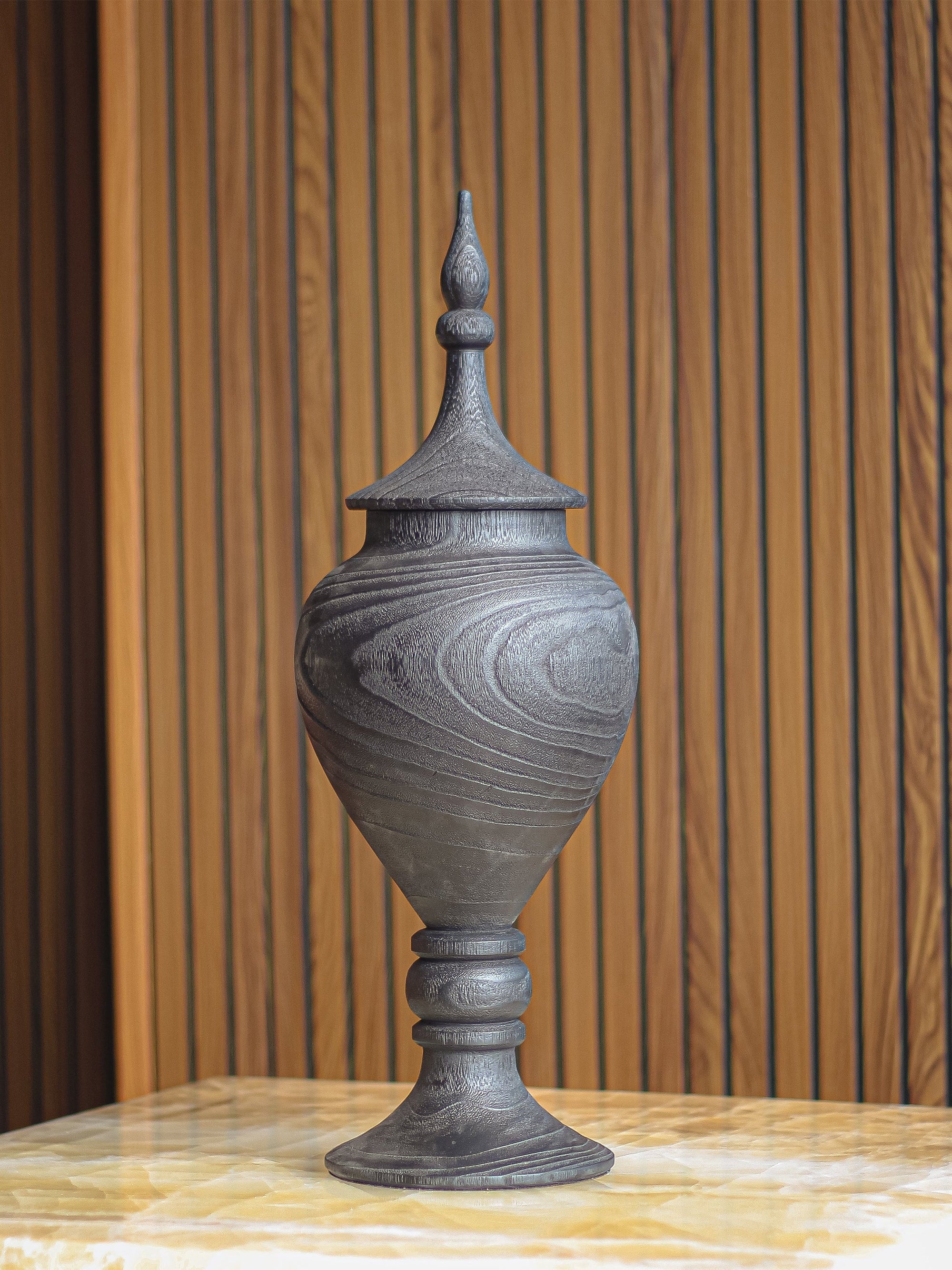 Tall Buckingham Vase With Lid