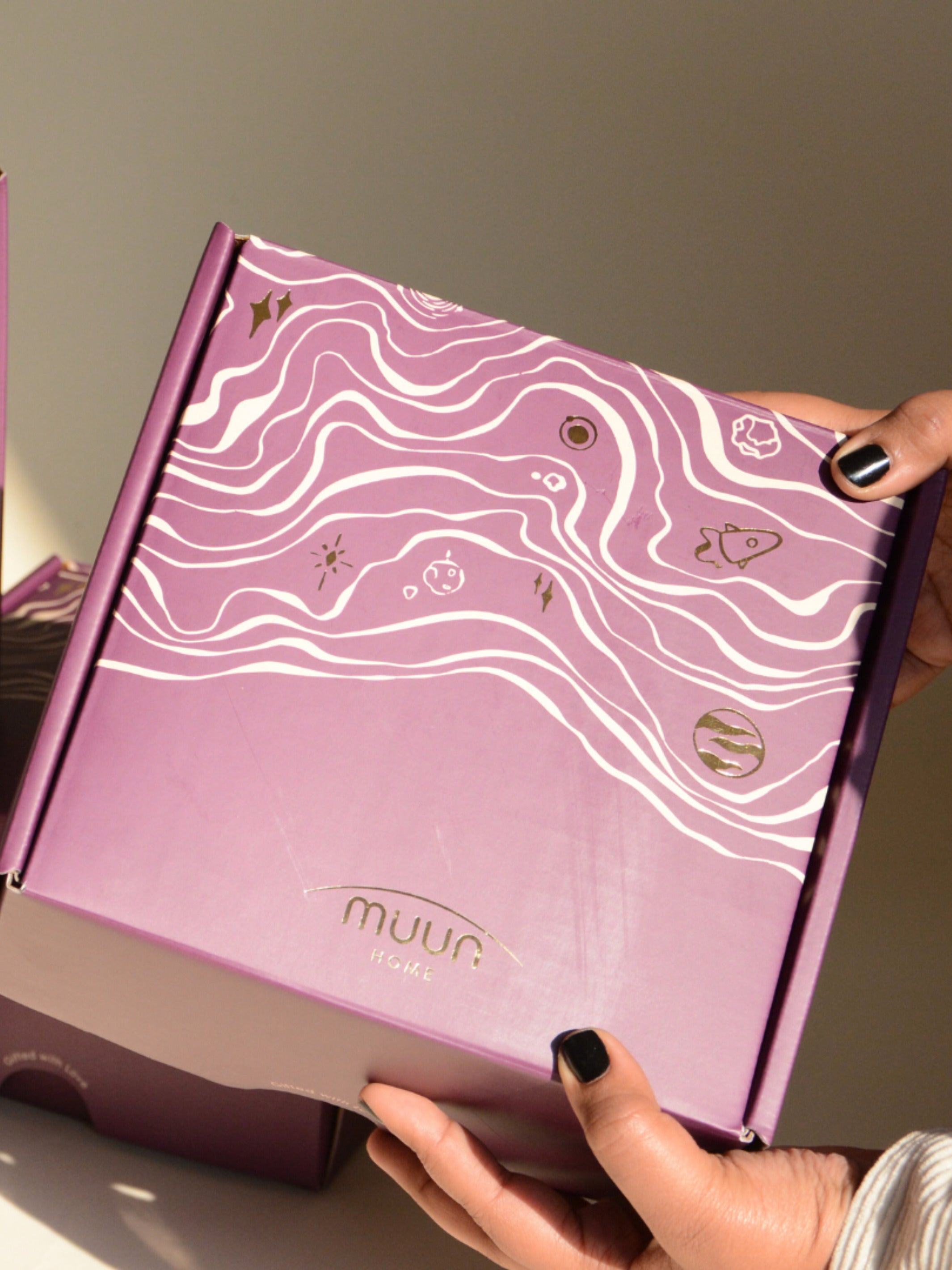 Tall Diya Gift Set - Tall Diya and Ringing bell - Amber