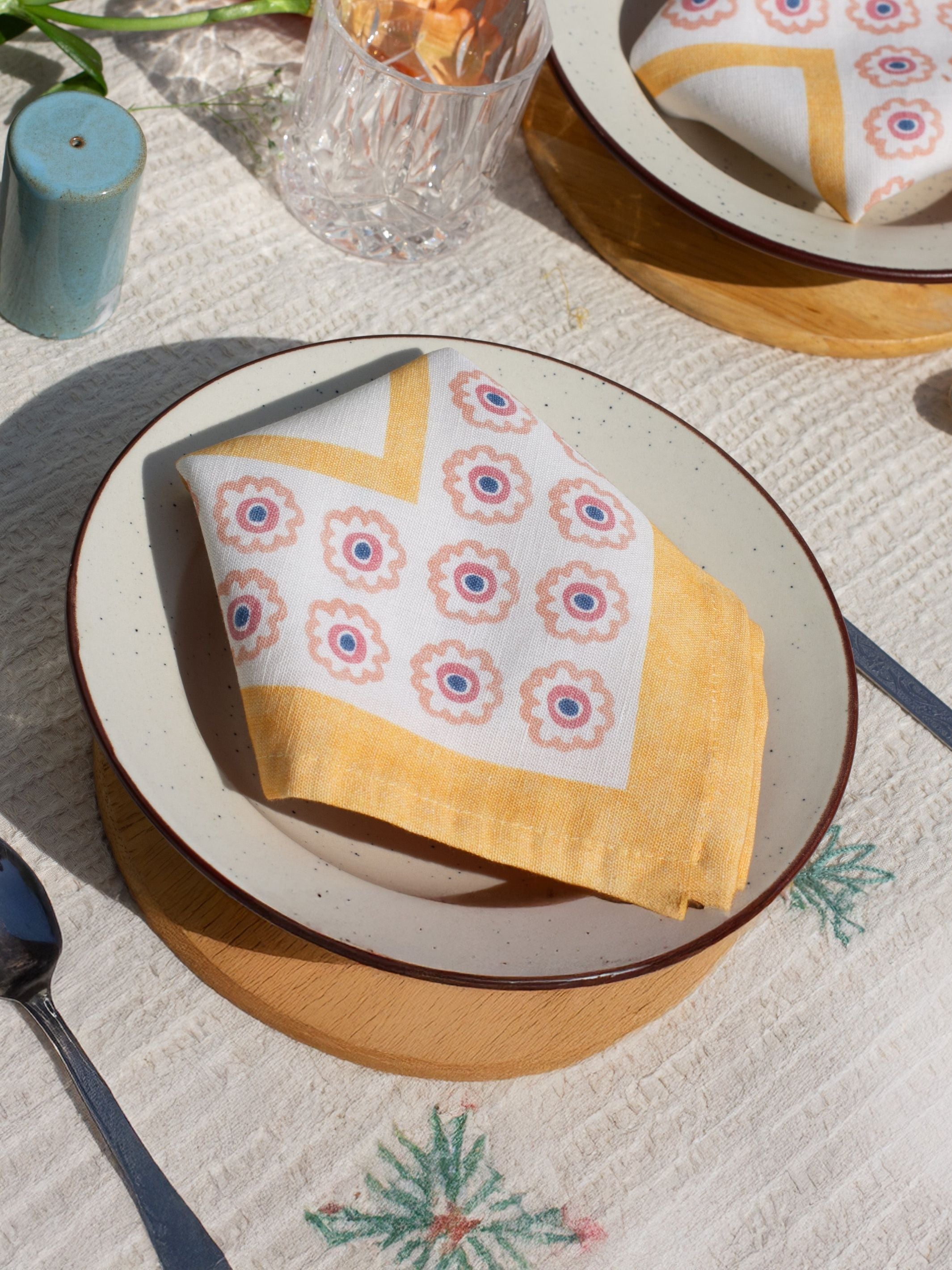 Set Of 2 - Raahat Yellow Flower Cotton Napkin