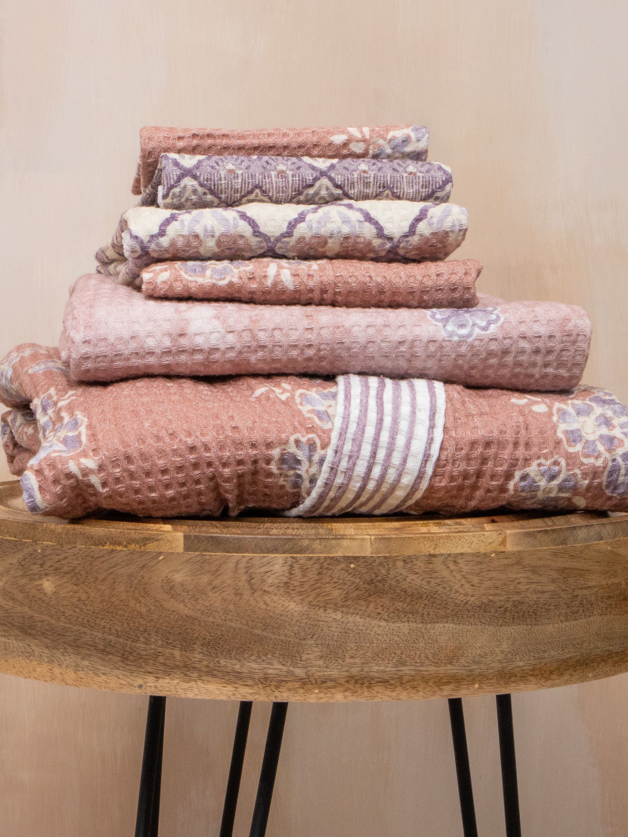 Mimo Pink Bath Towel