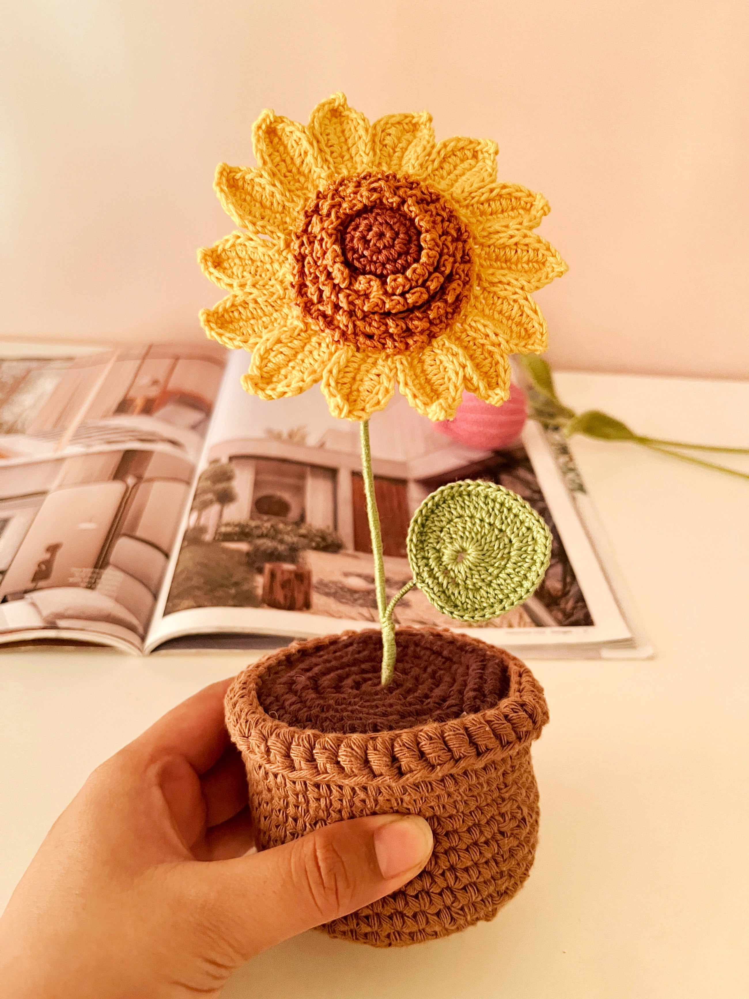Crochet Sunflower Pot