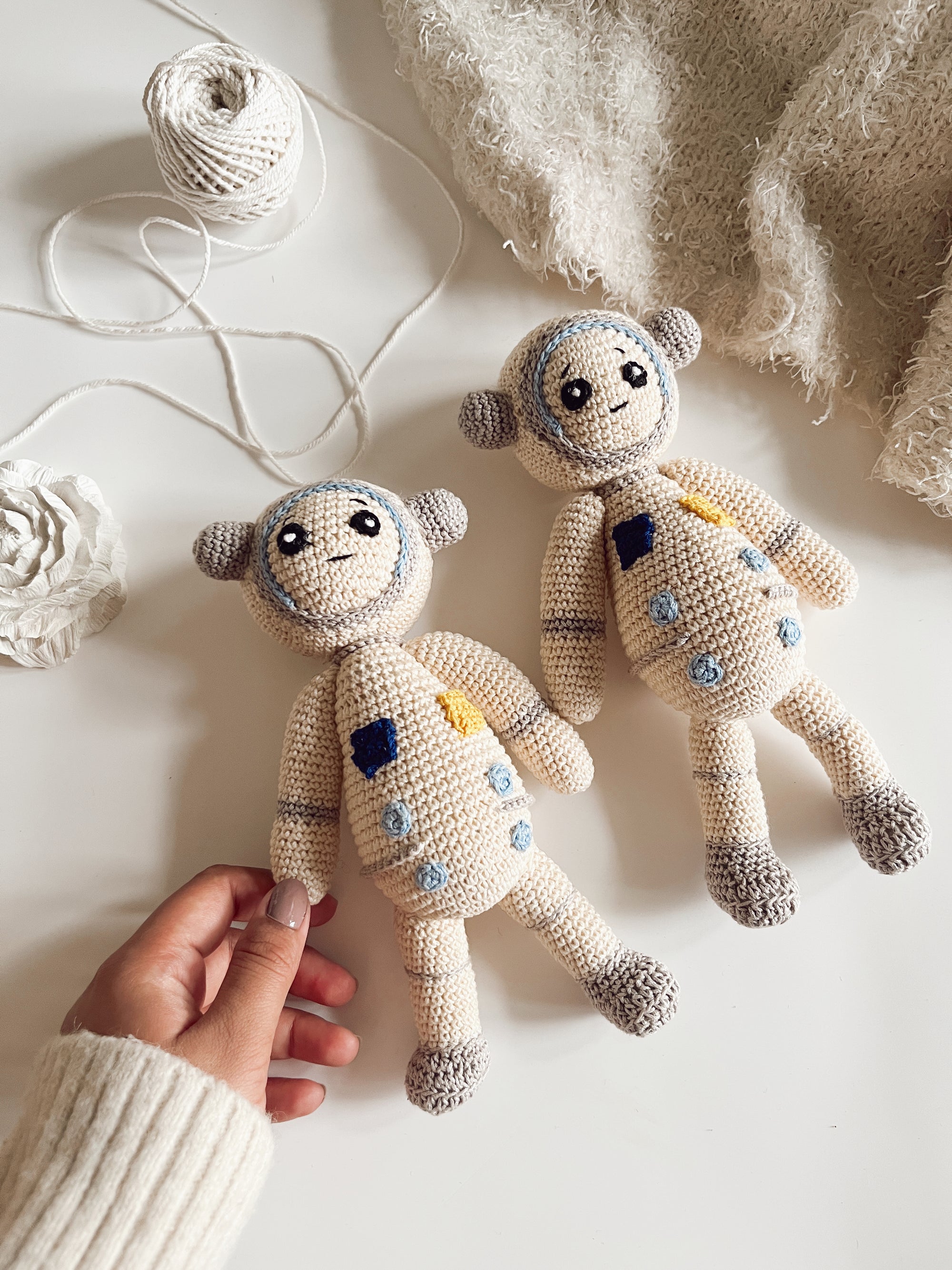 Crochet satellite men toy