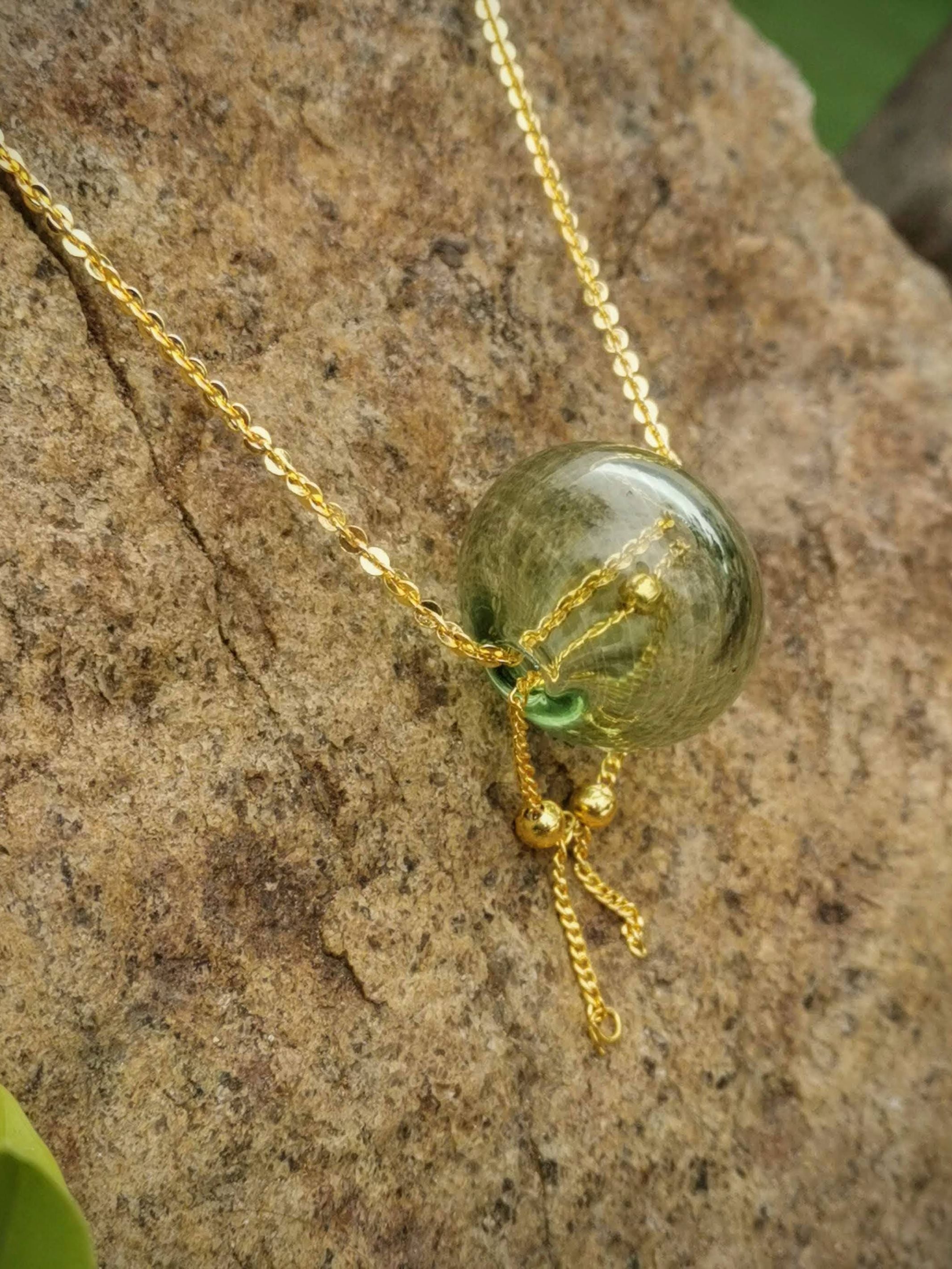 Timeless Echo - Necklace Jade