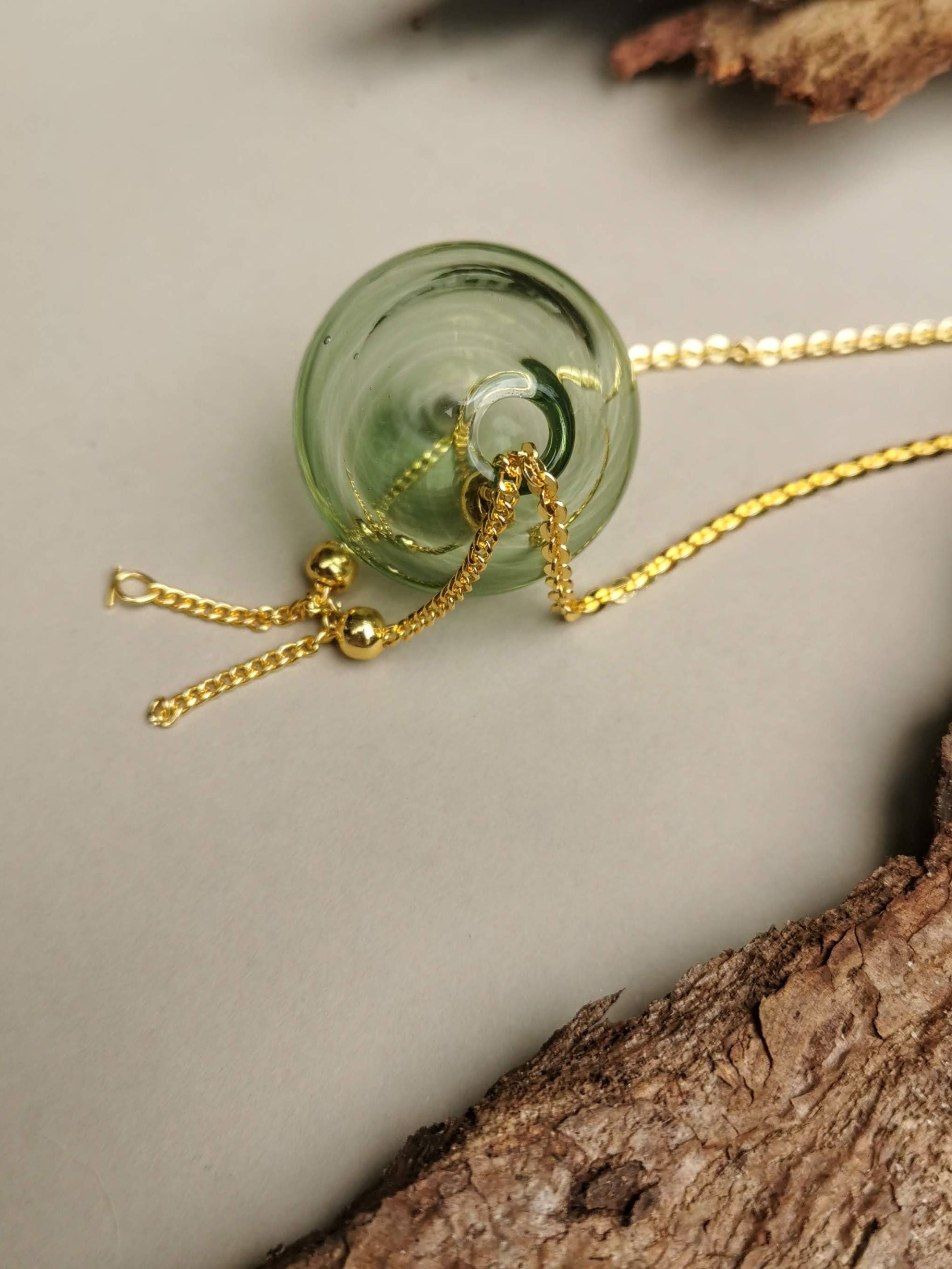 Timeless Echo - Necklace Jade