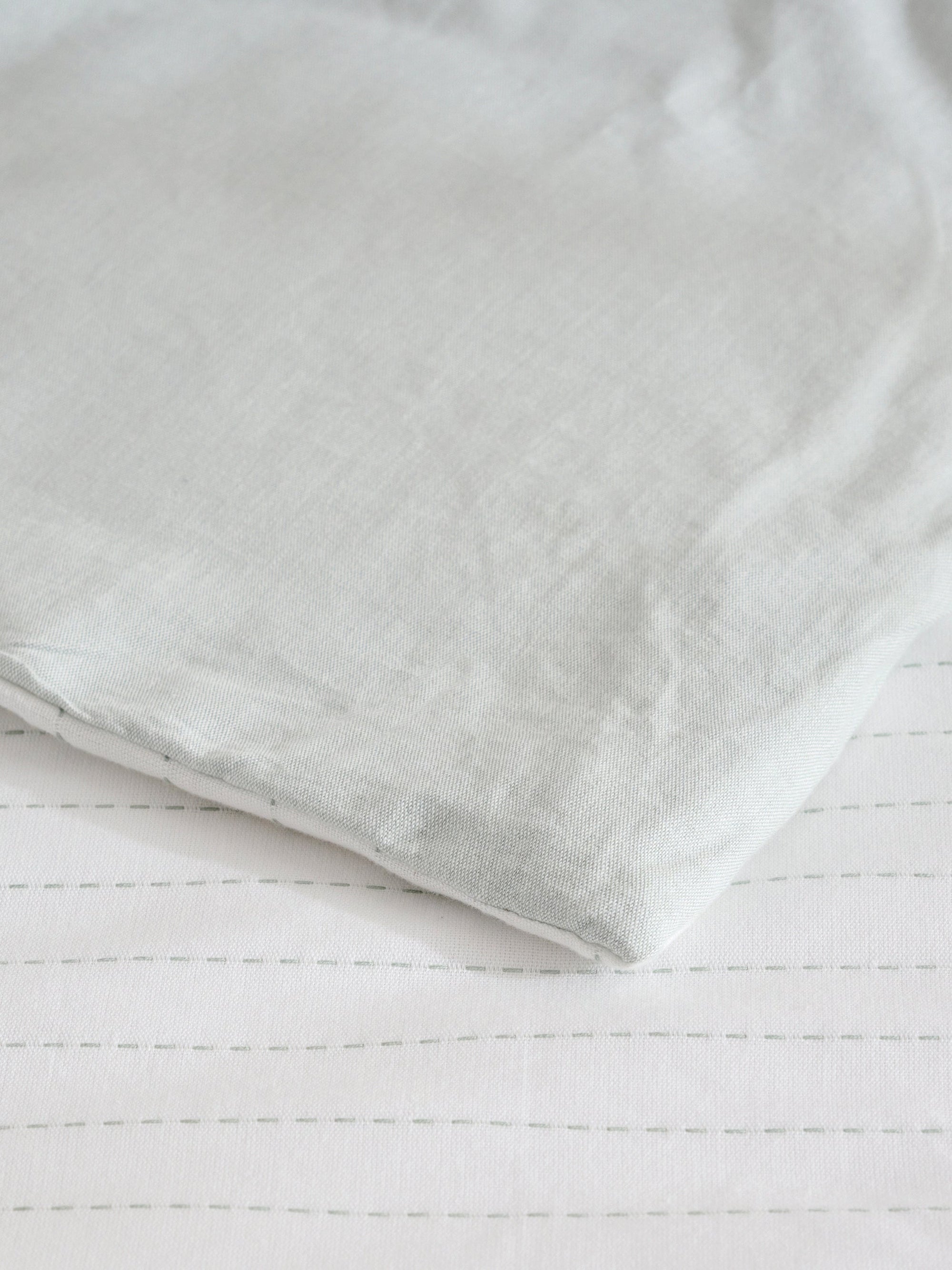 Tinsel Raindrop Cotton Bamboo Dobby Comforter