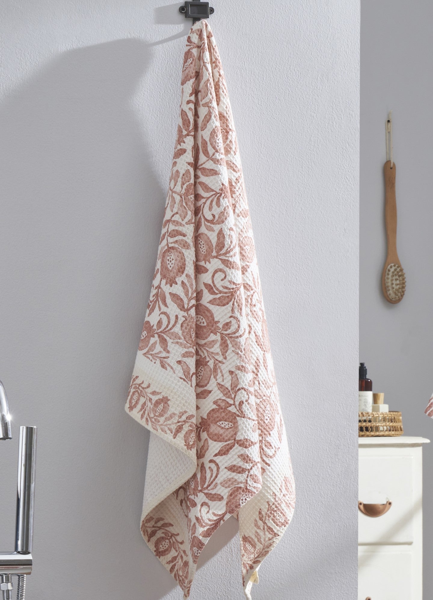 Ayna Bath Towel