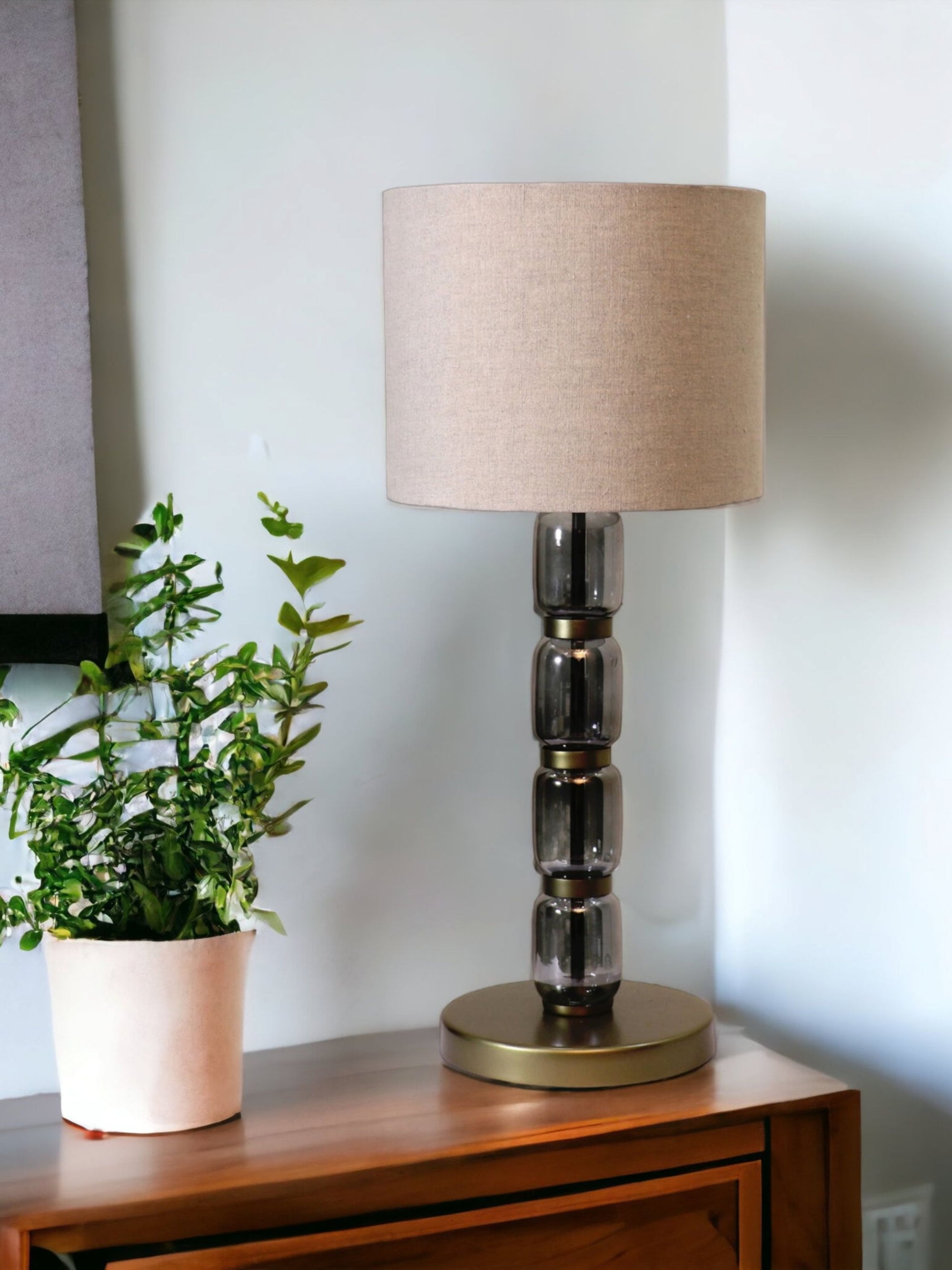 Valore Glass Table Lamp