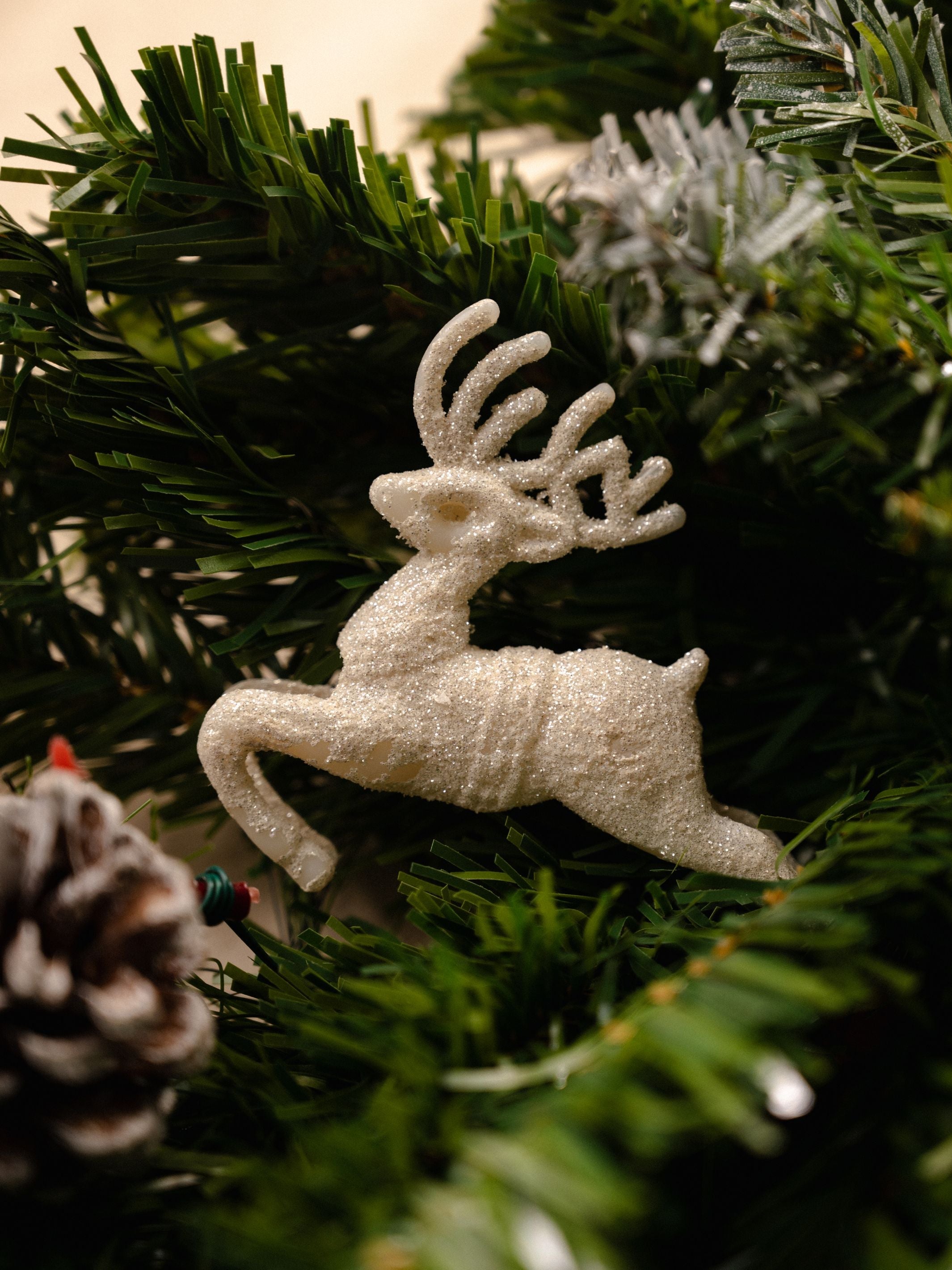 White Reindeer Christmas Tree Hanging Pack Of 2
