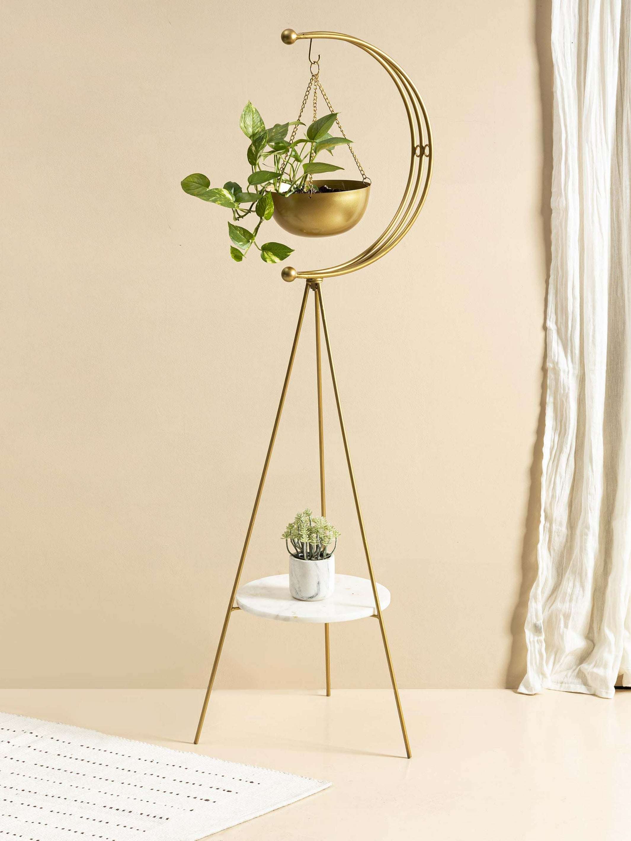 Muun Tripod Planter