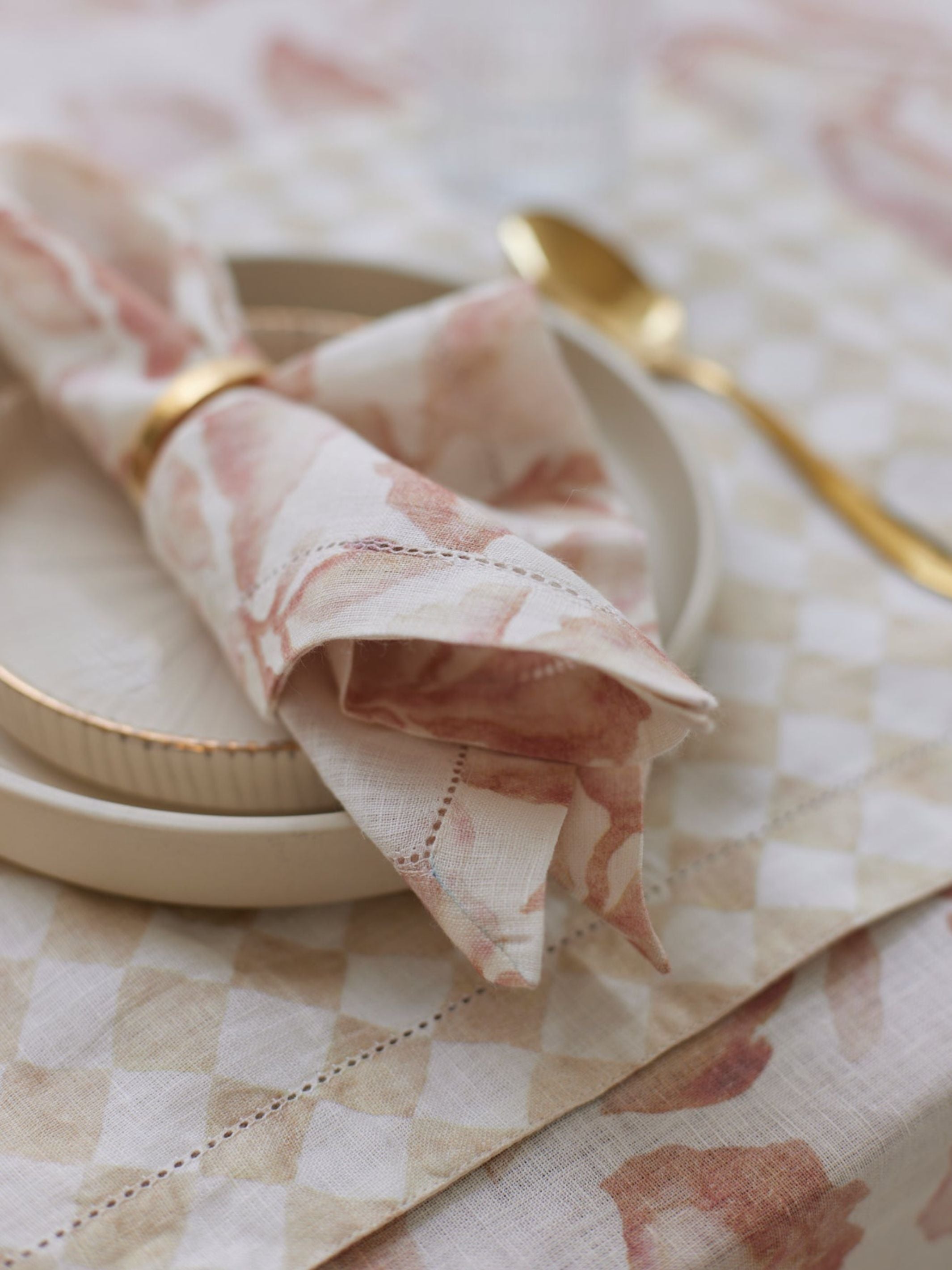 Table Runner - Cascade Blush