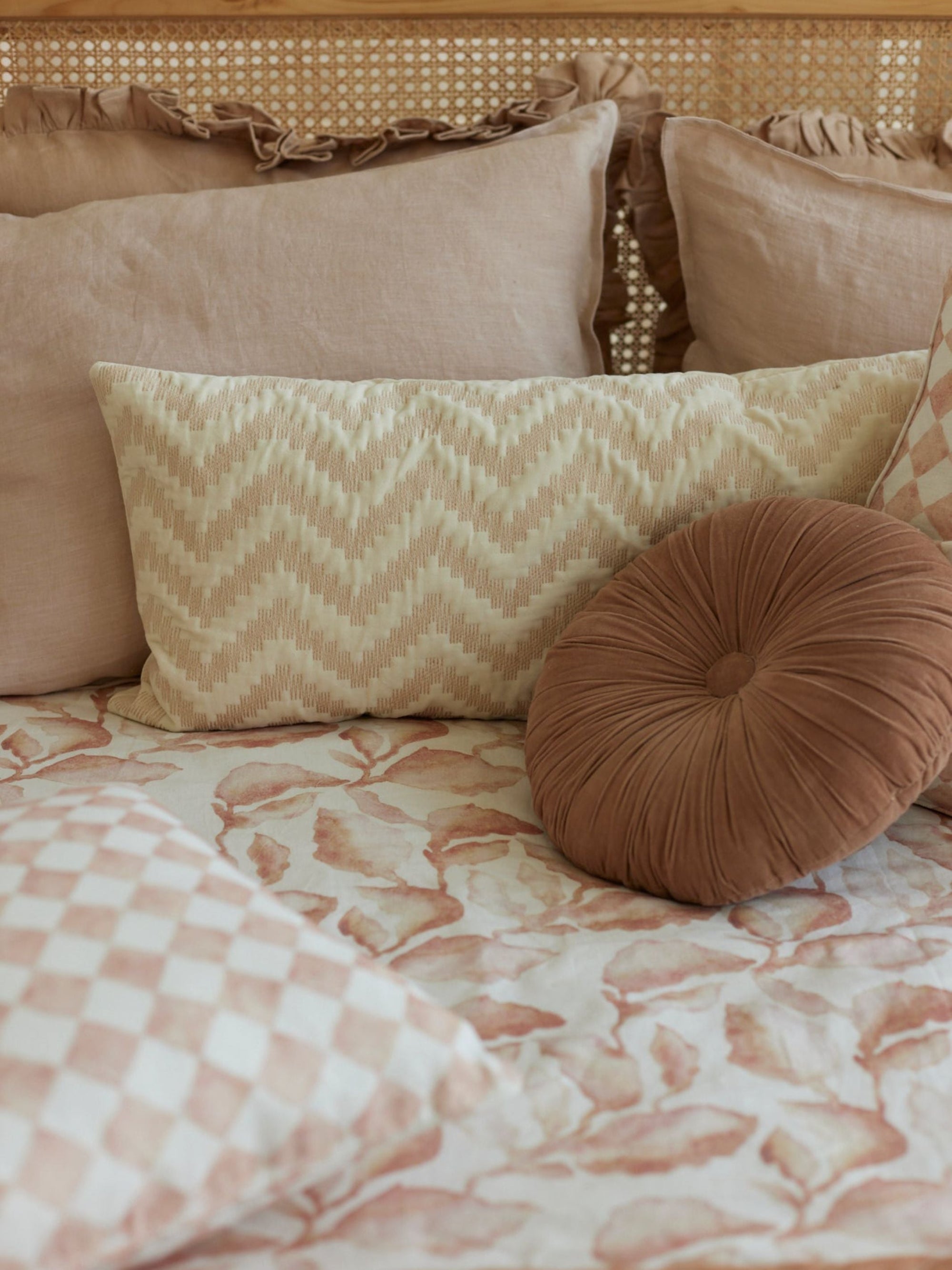 Cushion Cover - Chevron Blush Lumbar