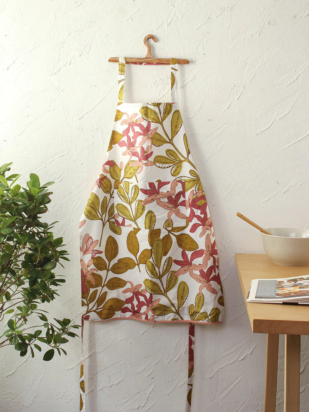 Murungai Pink Apron