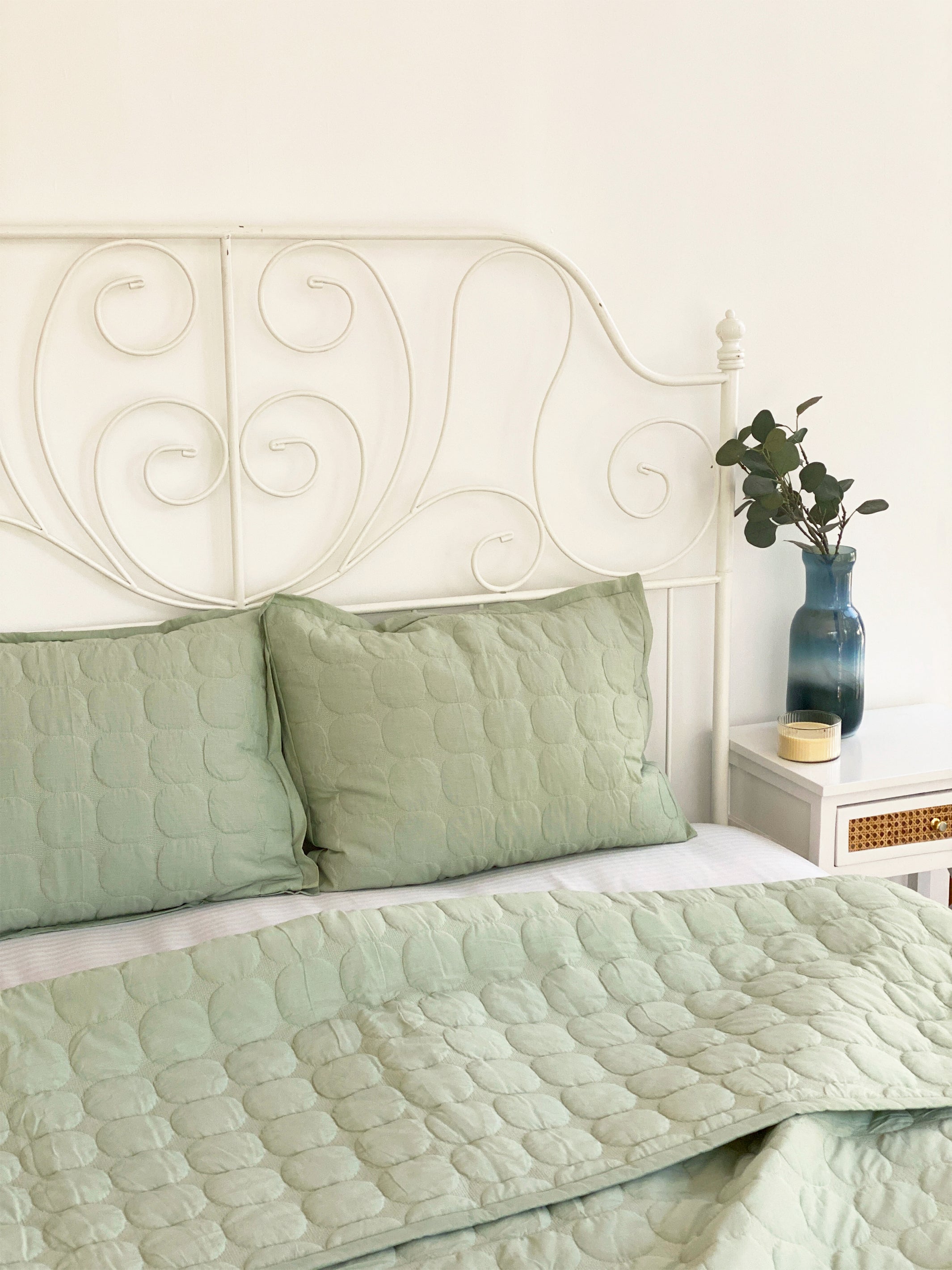Zen Quilted Bed Set