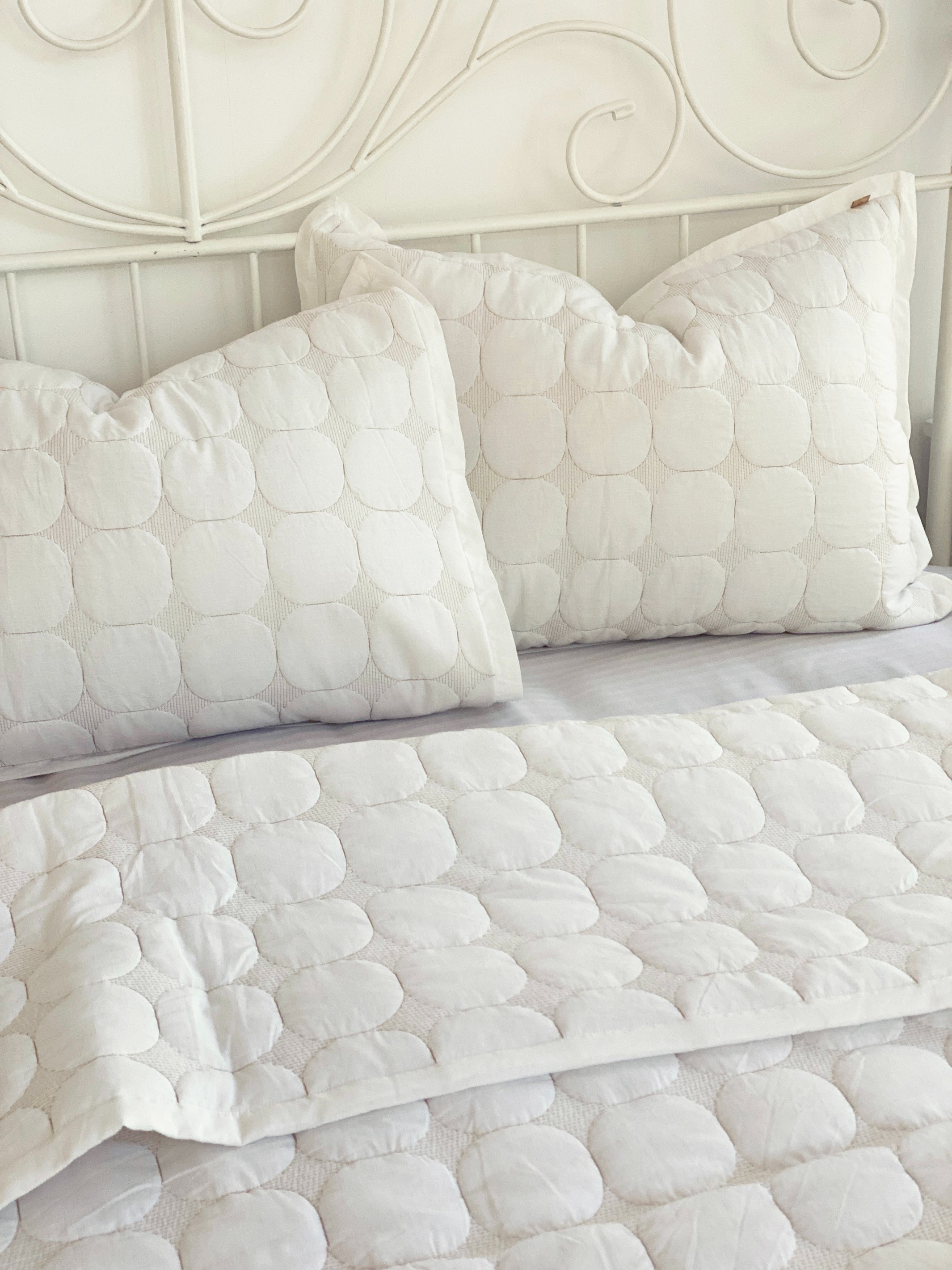 Zen Quilted Bed Set