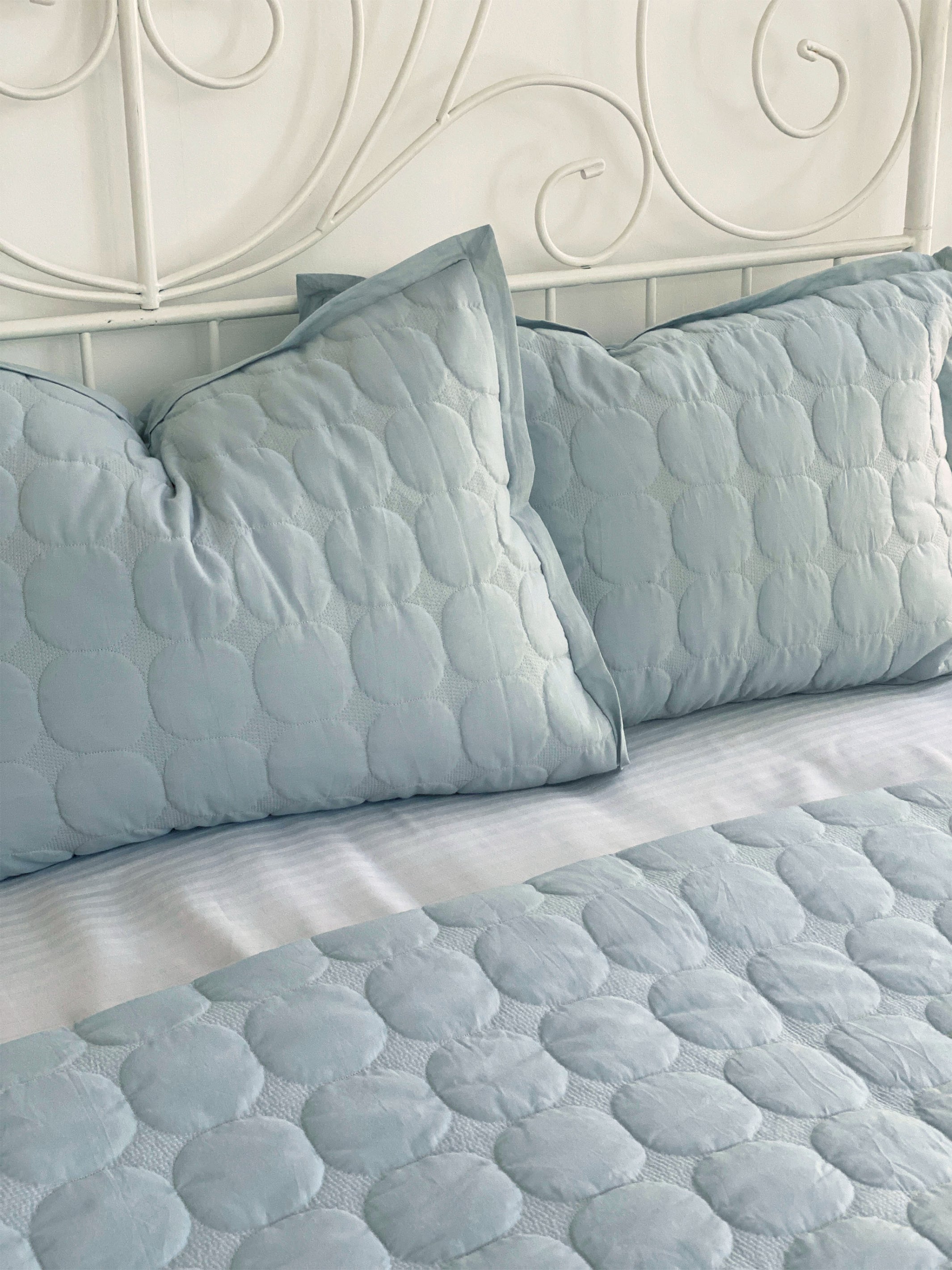Zen Quilted Bed Set