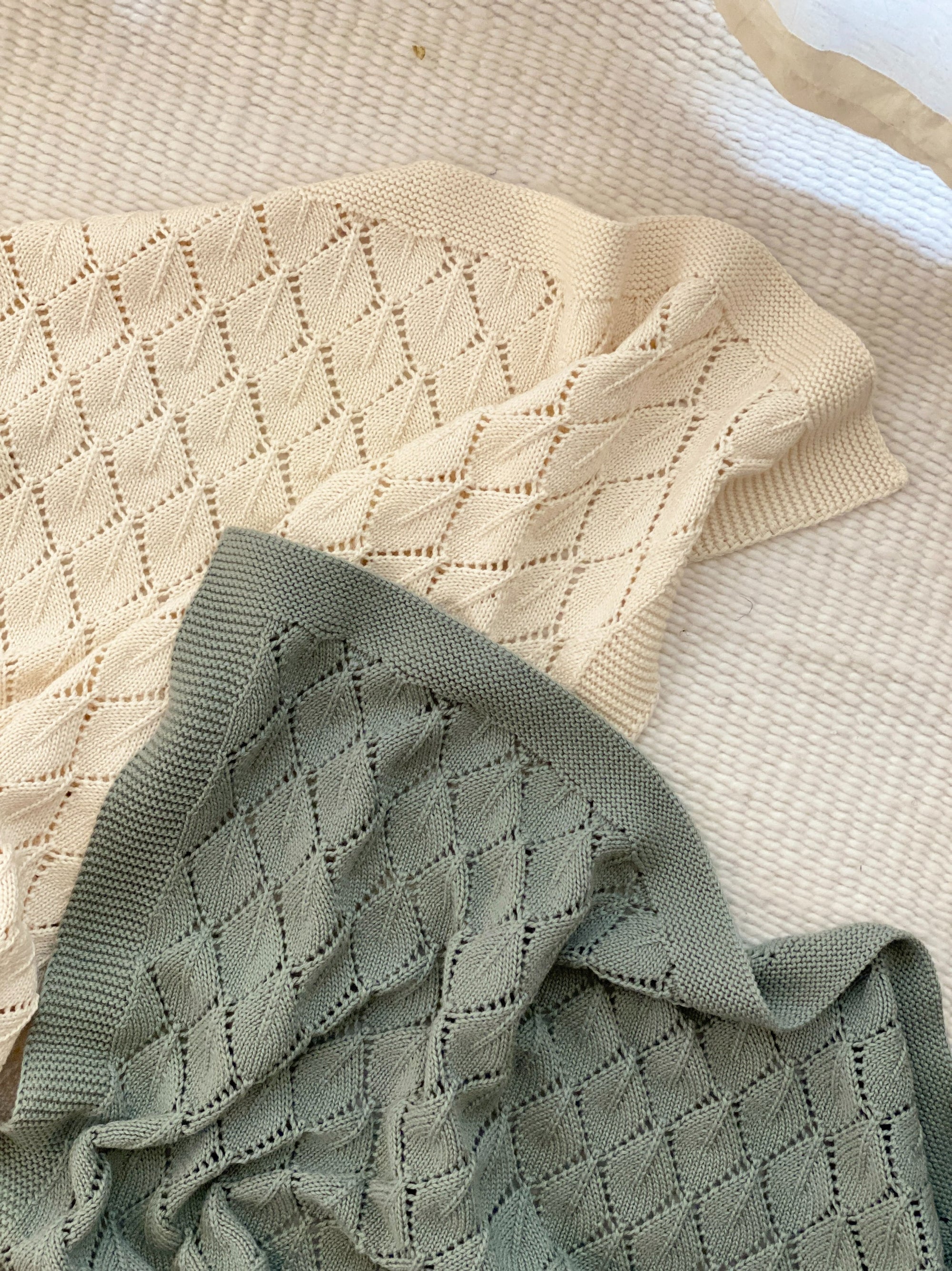 Throw - Knitted