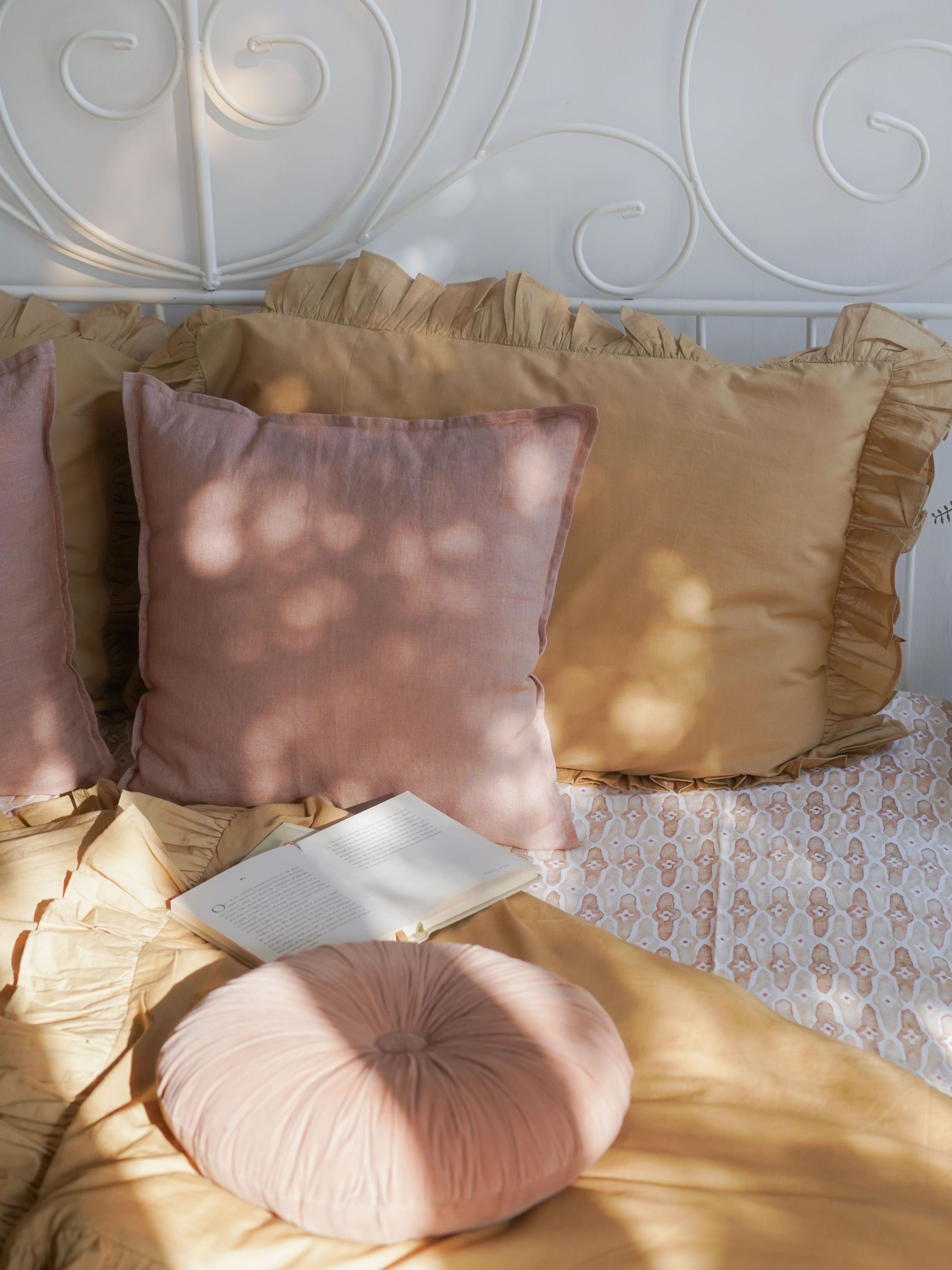 Linen Bedspread - Mosaic Blush