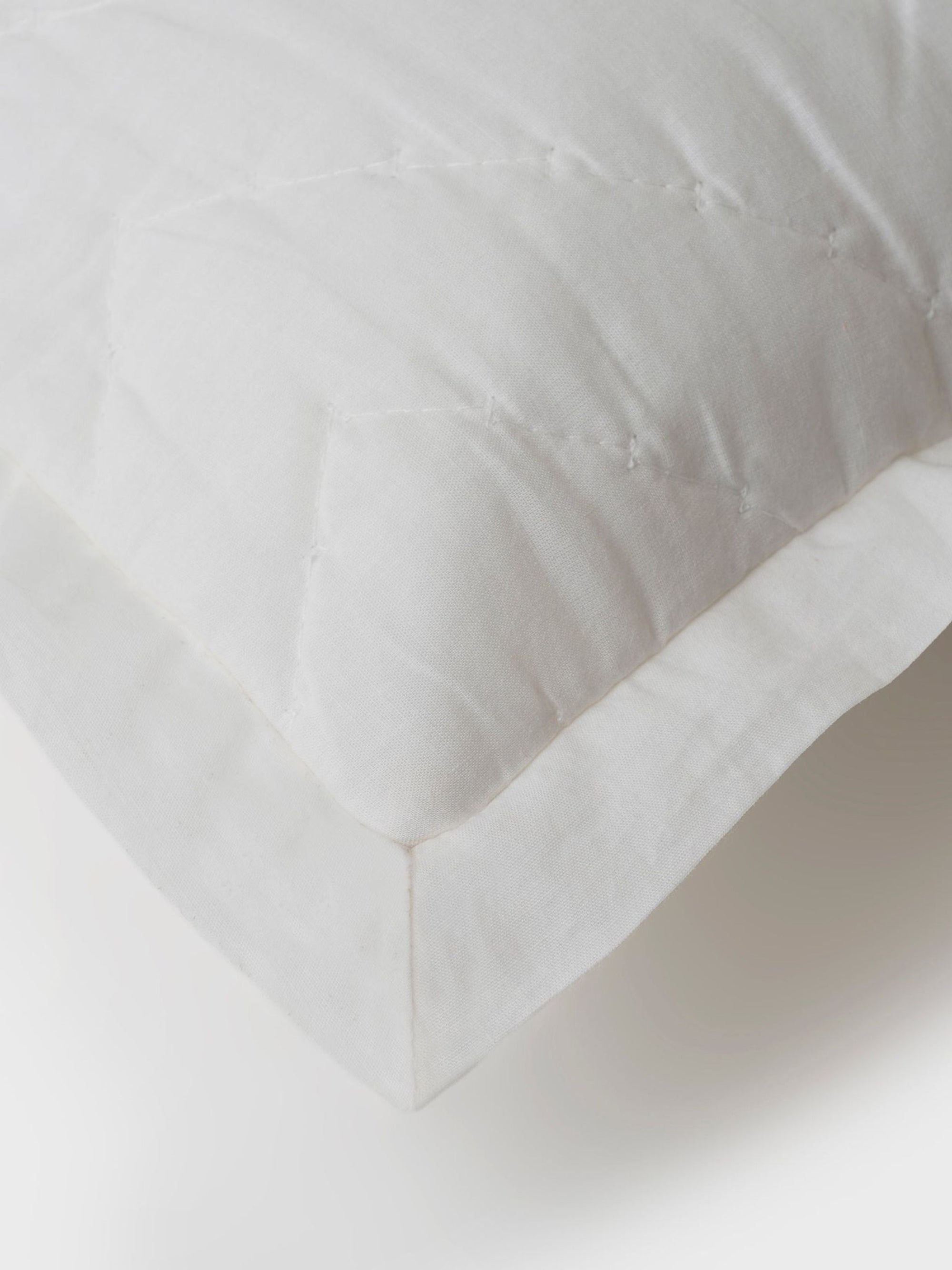 Quilted Bedding Set - Chevron Ivory
