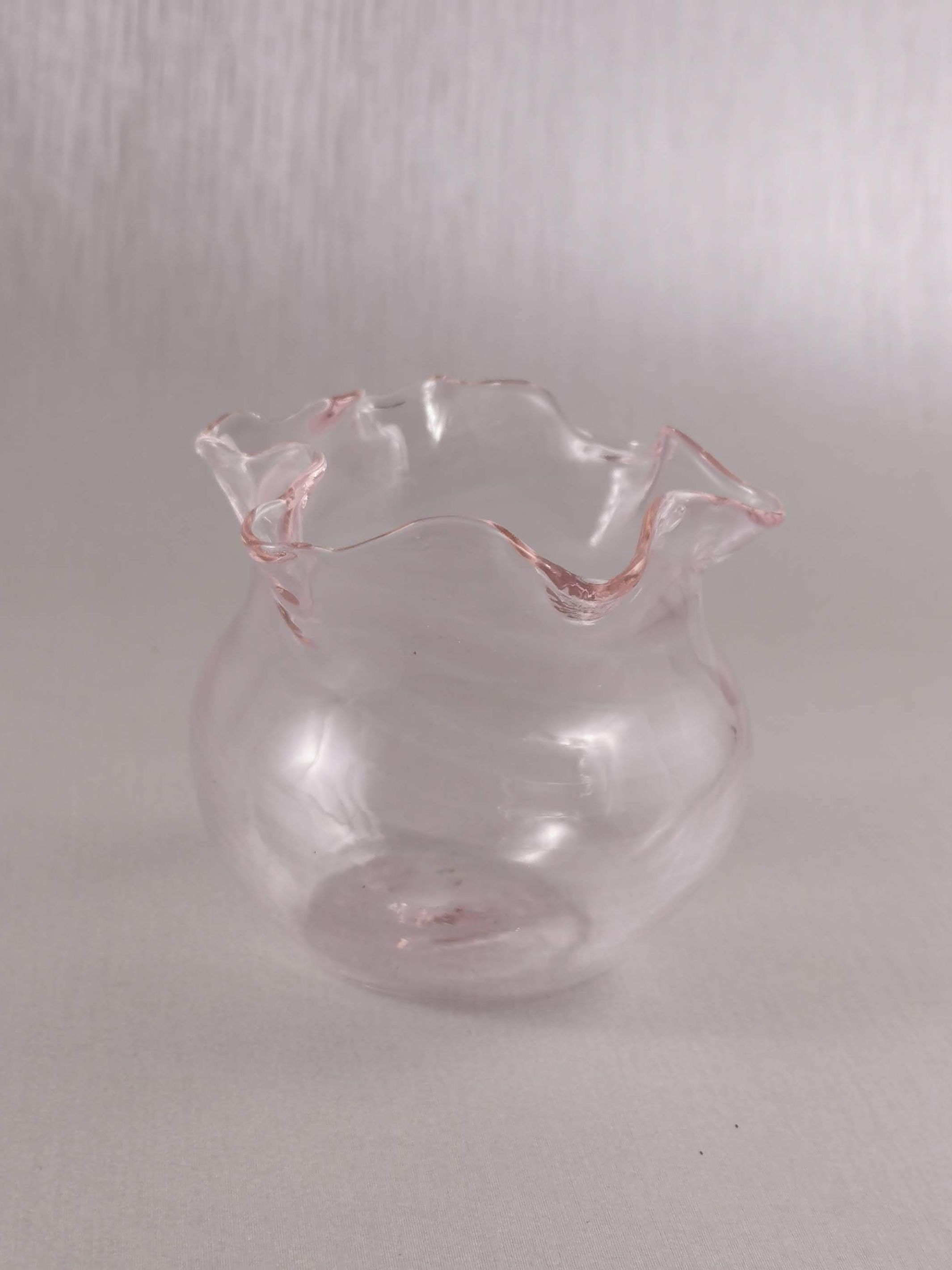 Art Glass Vase Rosa