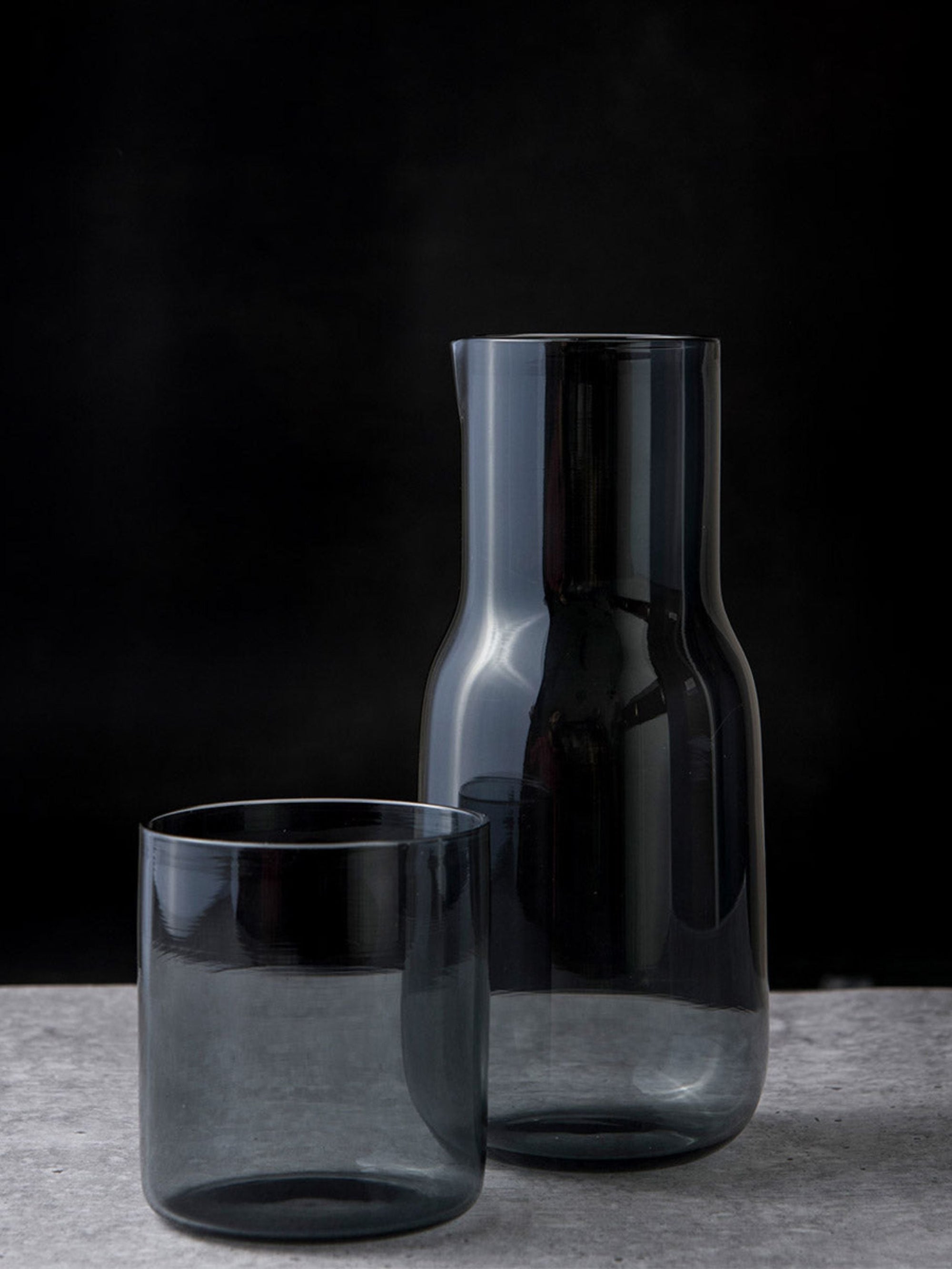 Eva Carafe - Smoke