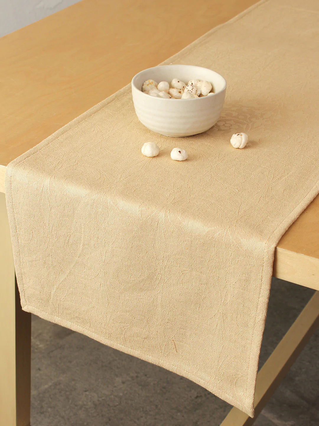 Kuvalaya Runner (Beige)