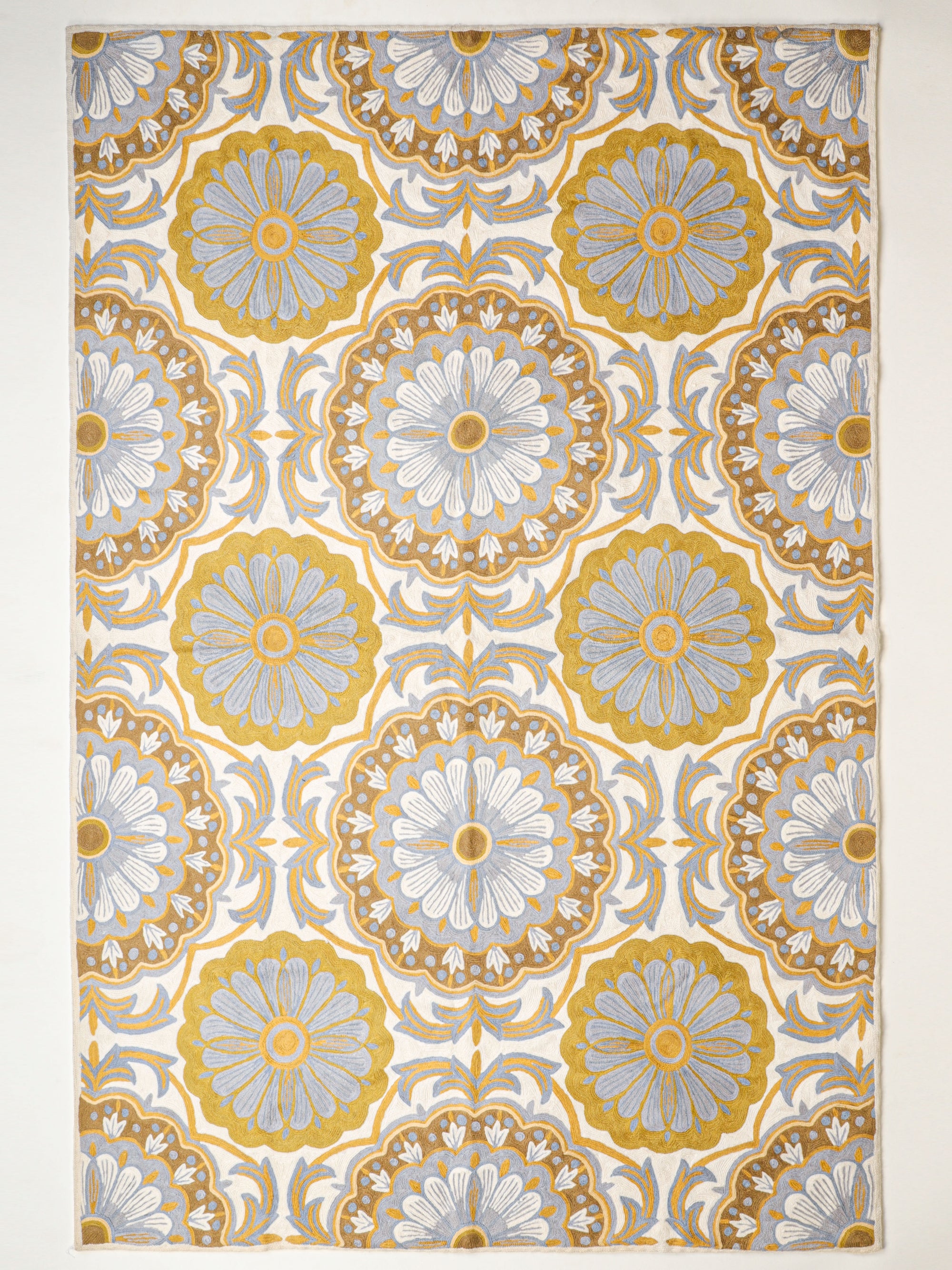 Acanthus Kashida Aari Rug