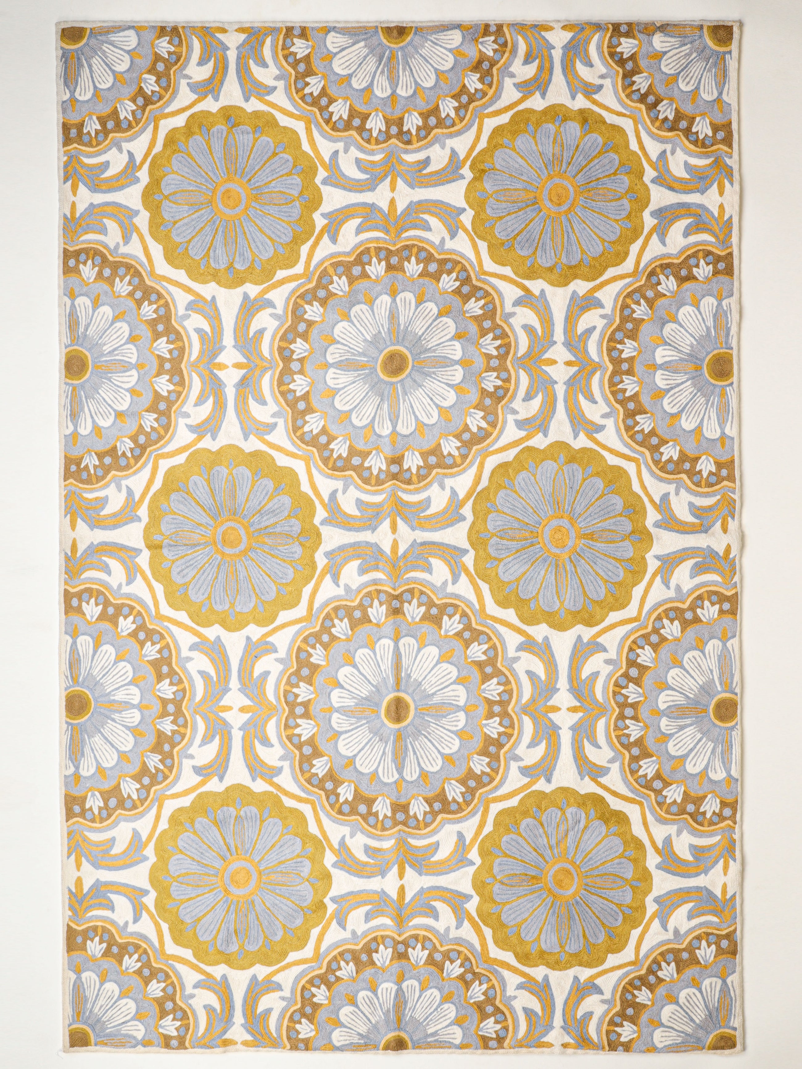 Acanthus Kashida Aari Rug