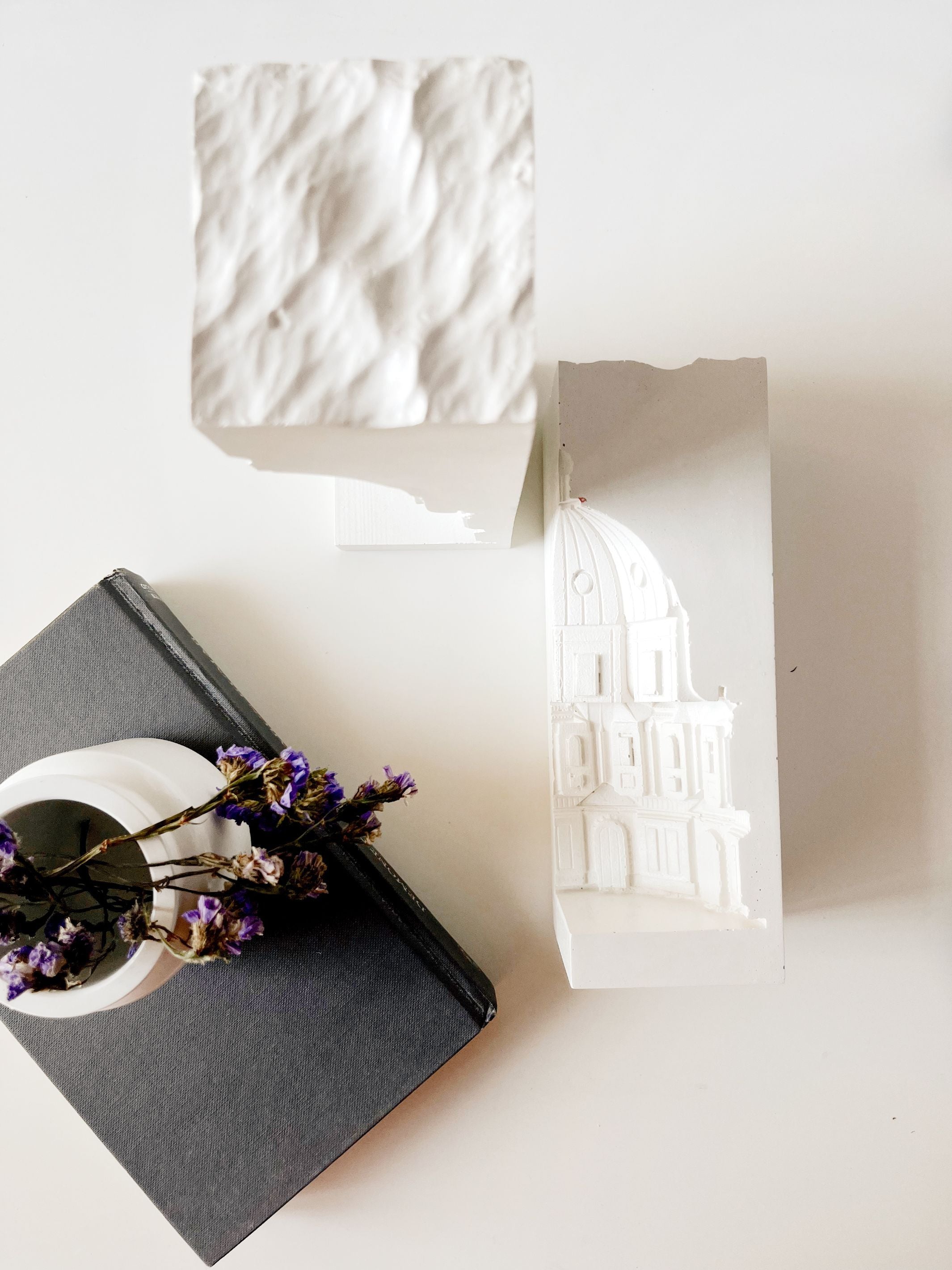 Architecture Concrete Bookends