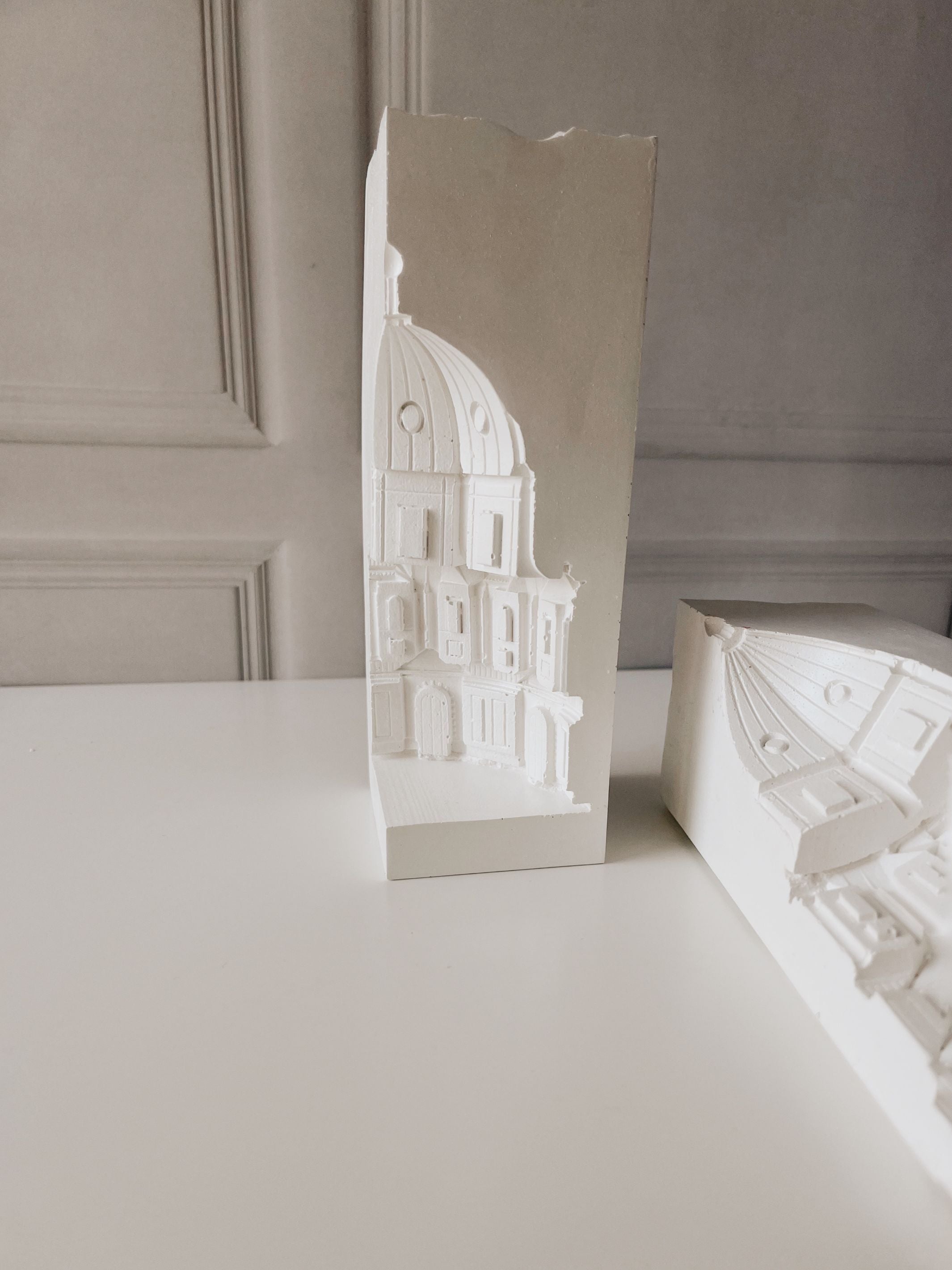 Architecture Concrete Bookends
