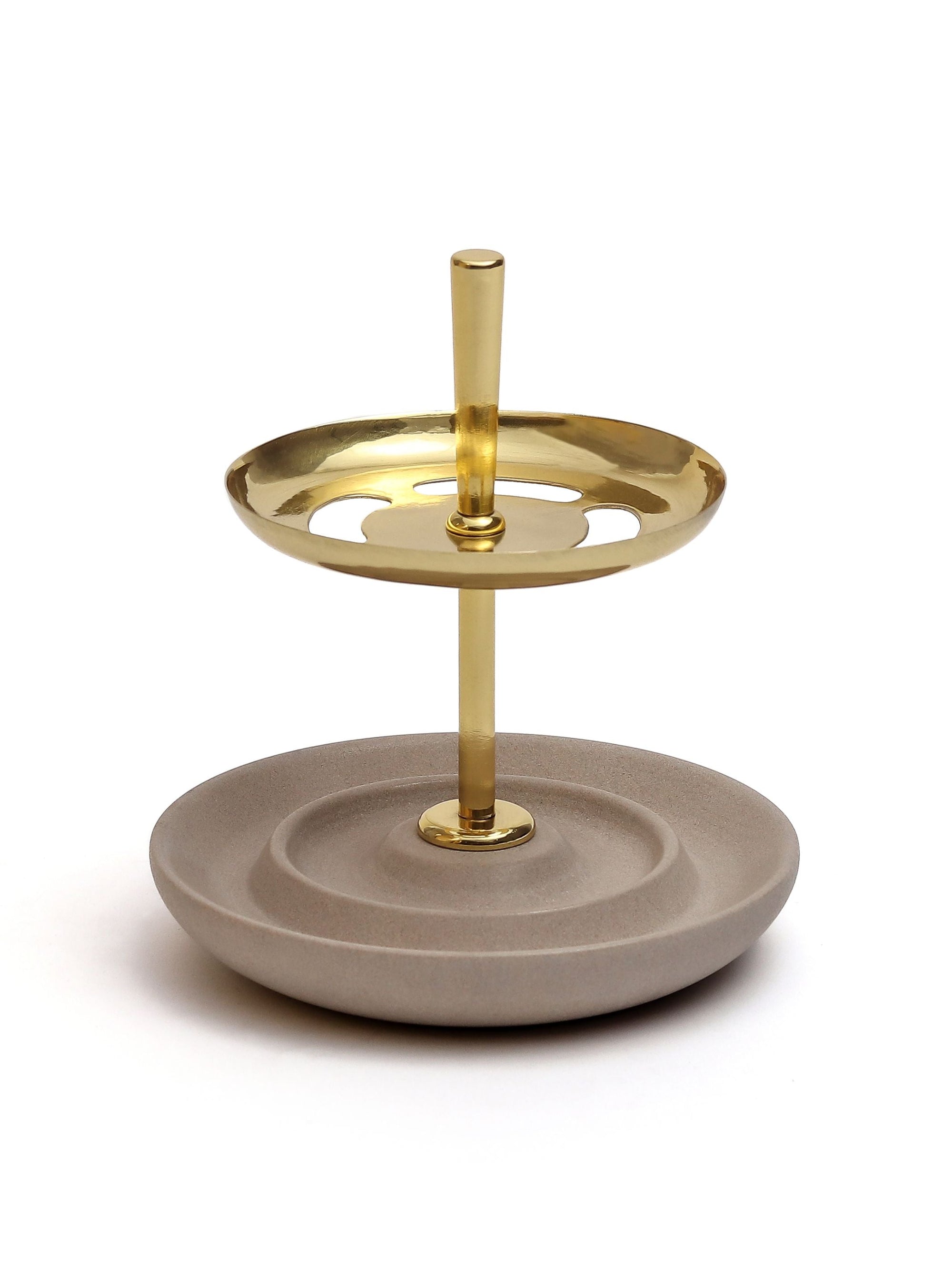 Bau Pen Stand