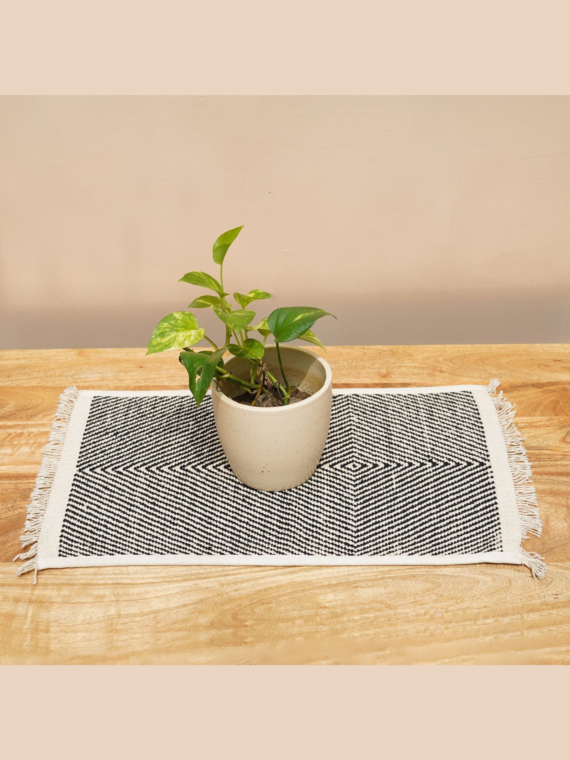 Black and White Table Mat