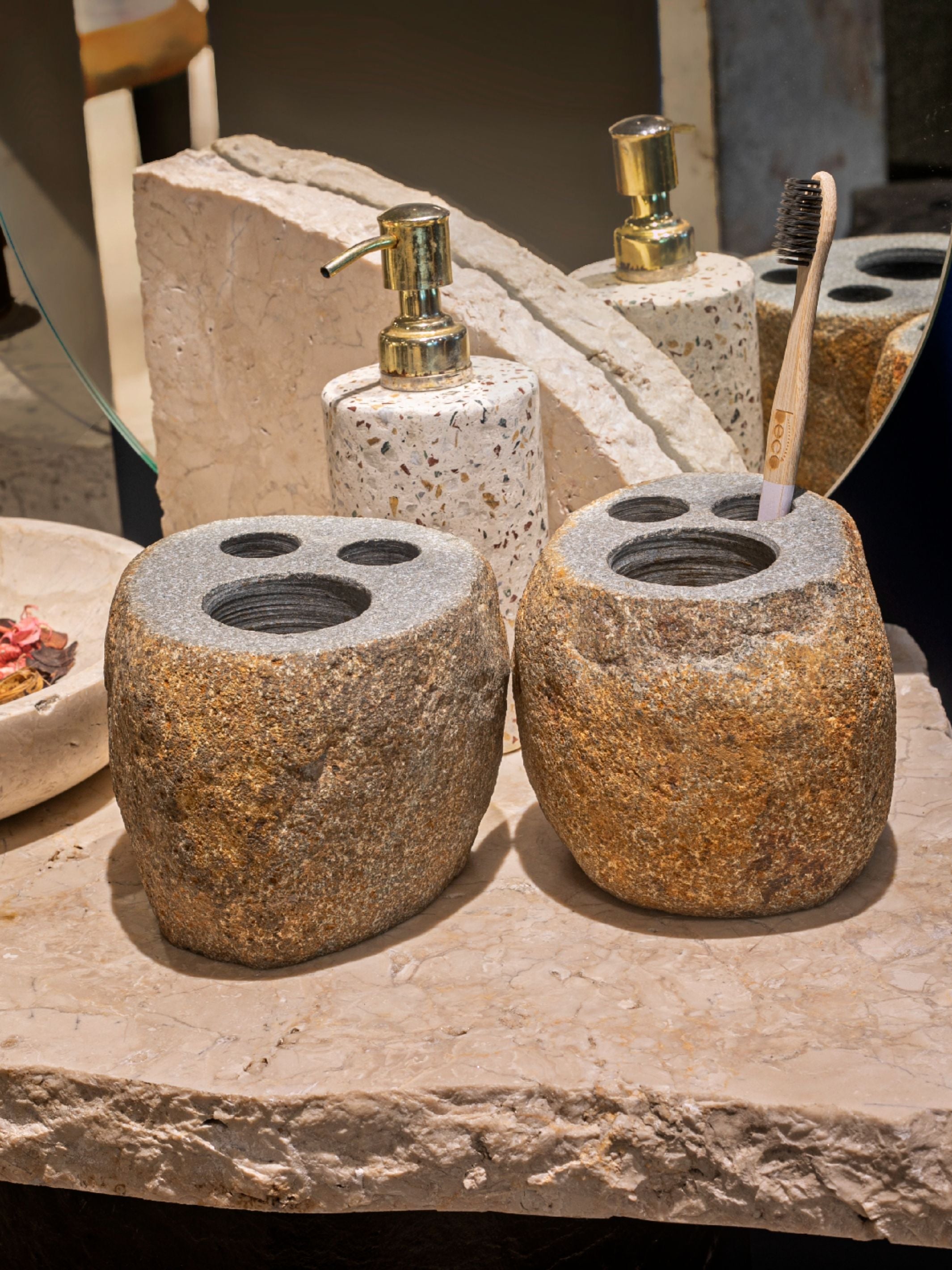 Brush Holder - Boulder