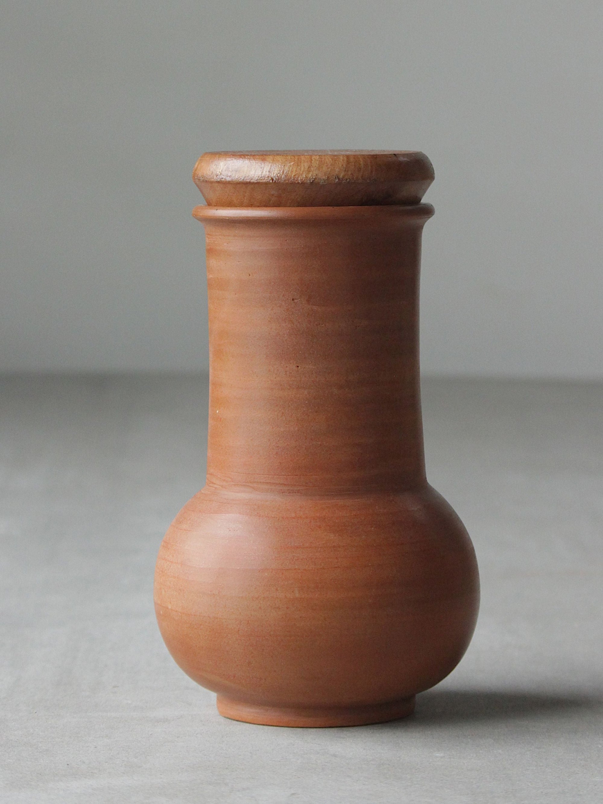 Carafe and 2 tumblers