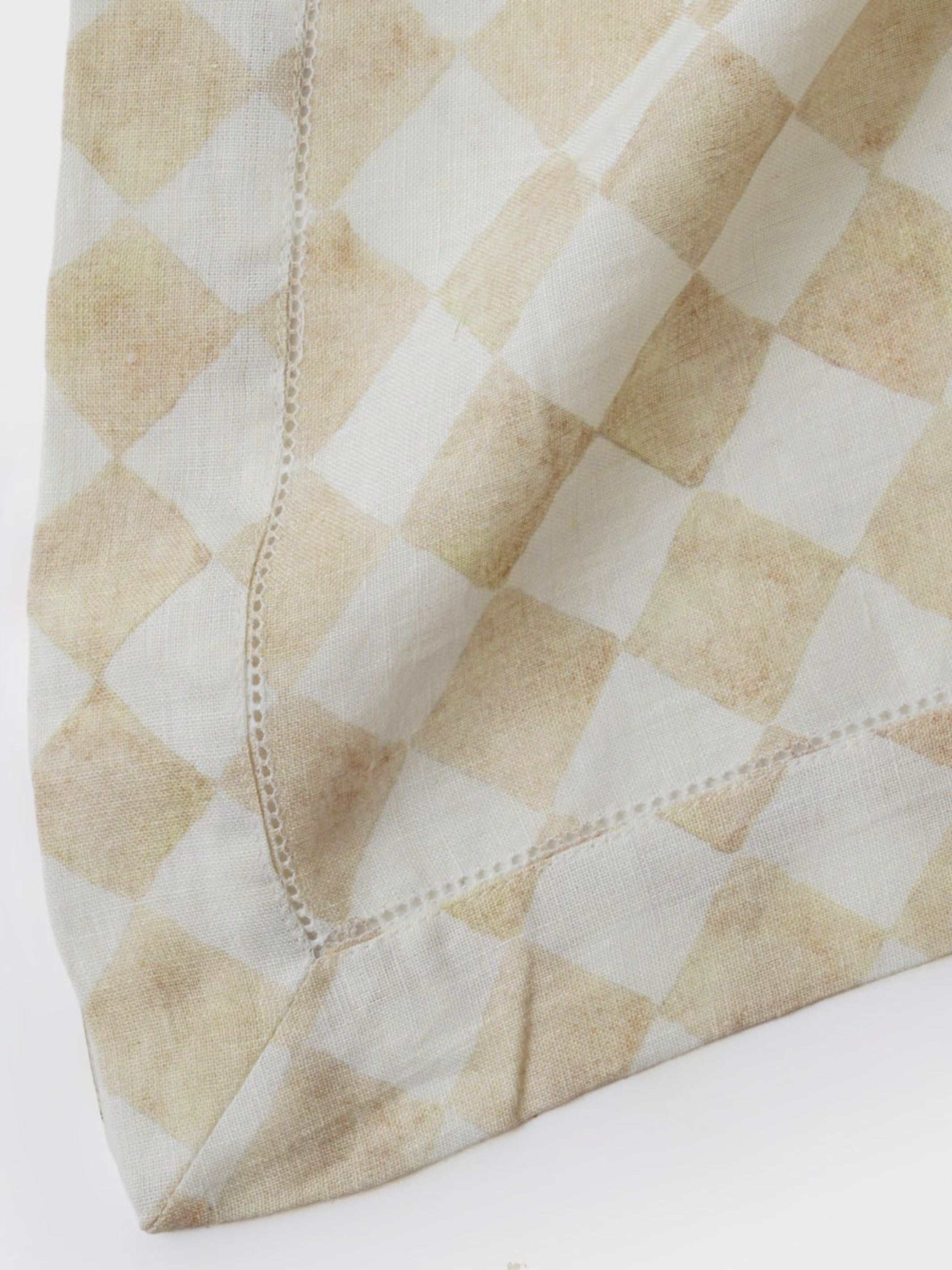 Table Cover - Checker Beige