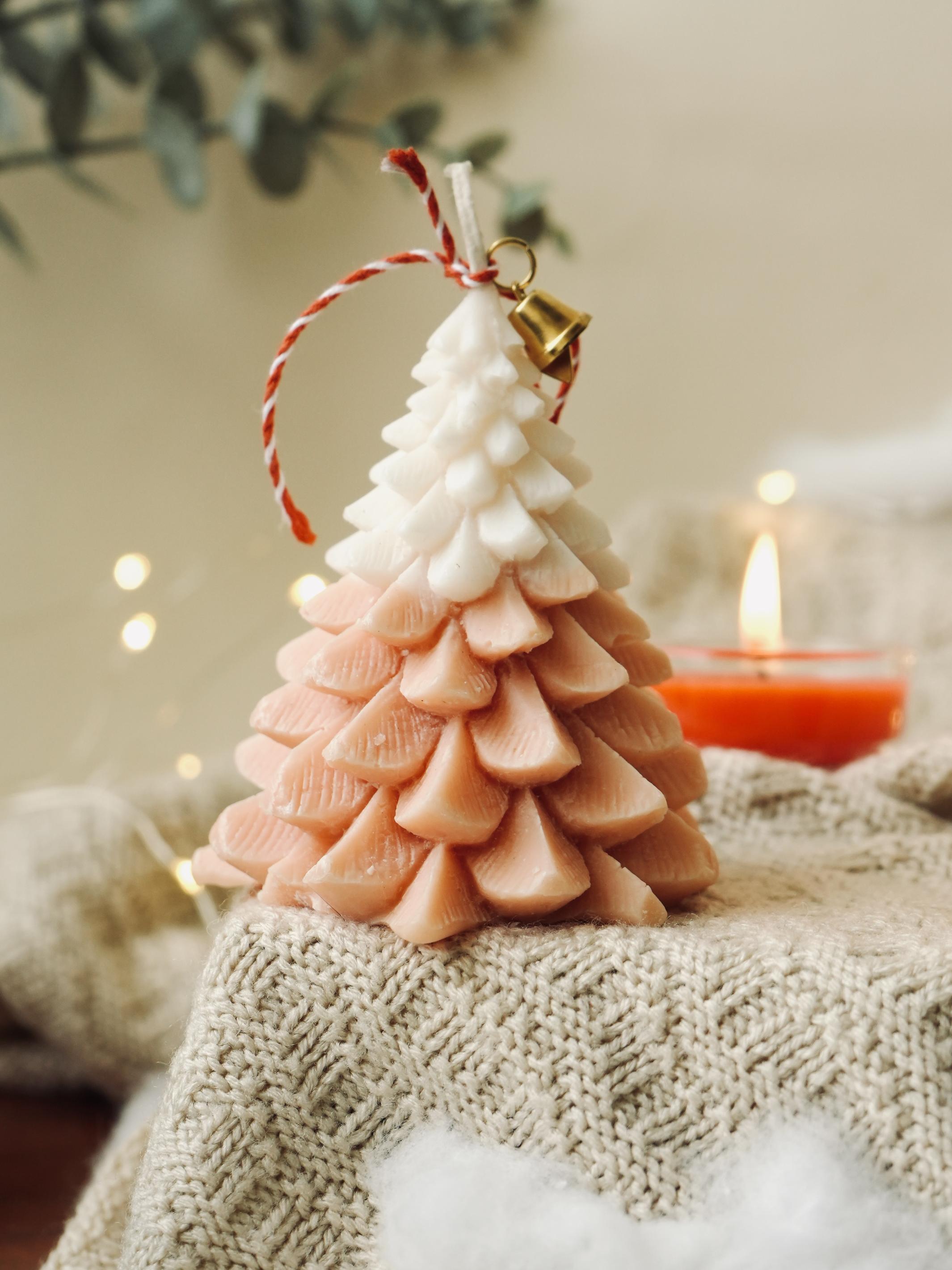 Ombre Christmas Tree Candle