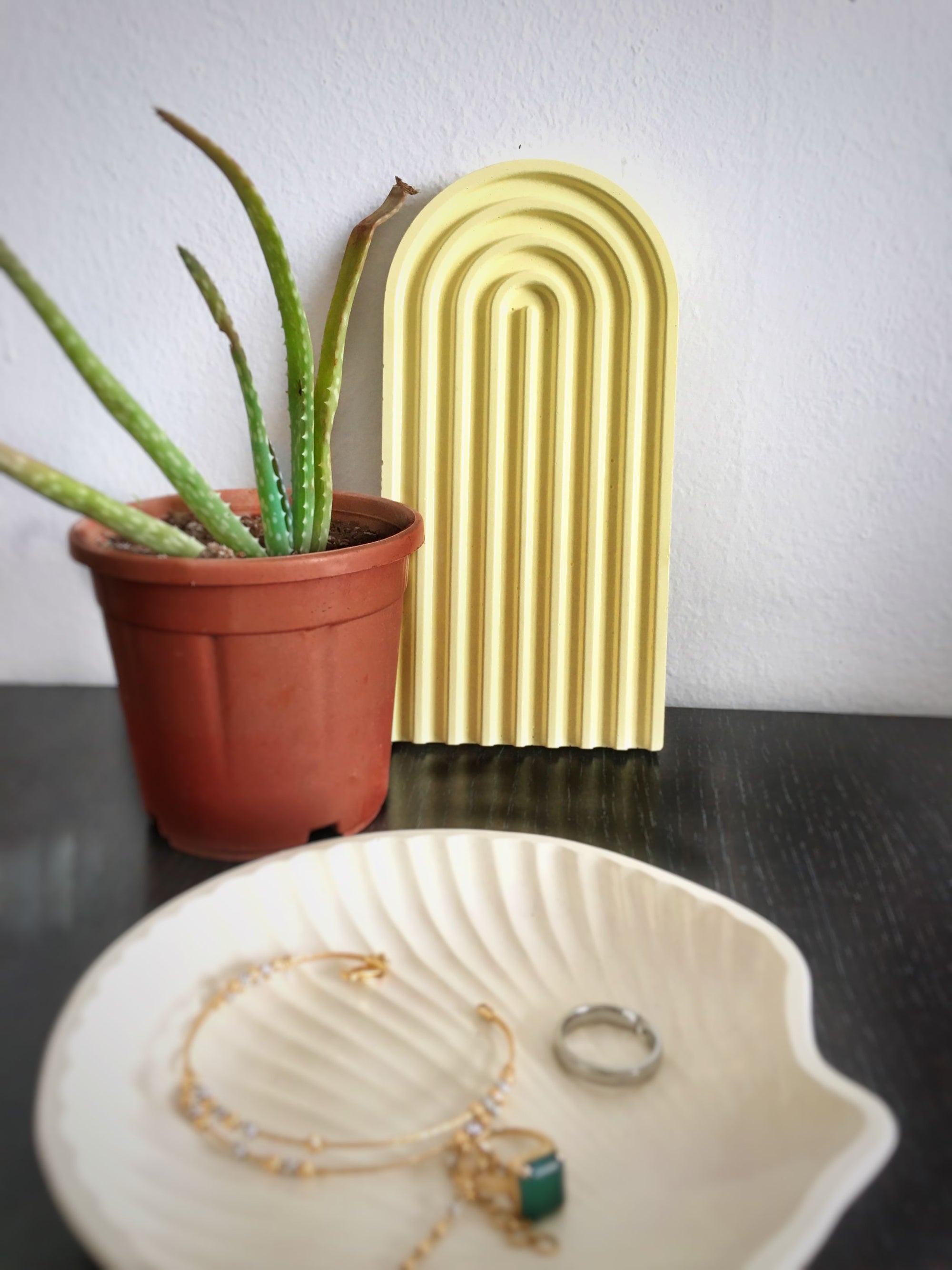 Concrete Arch Tray