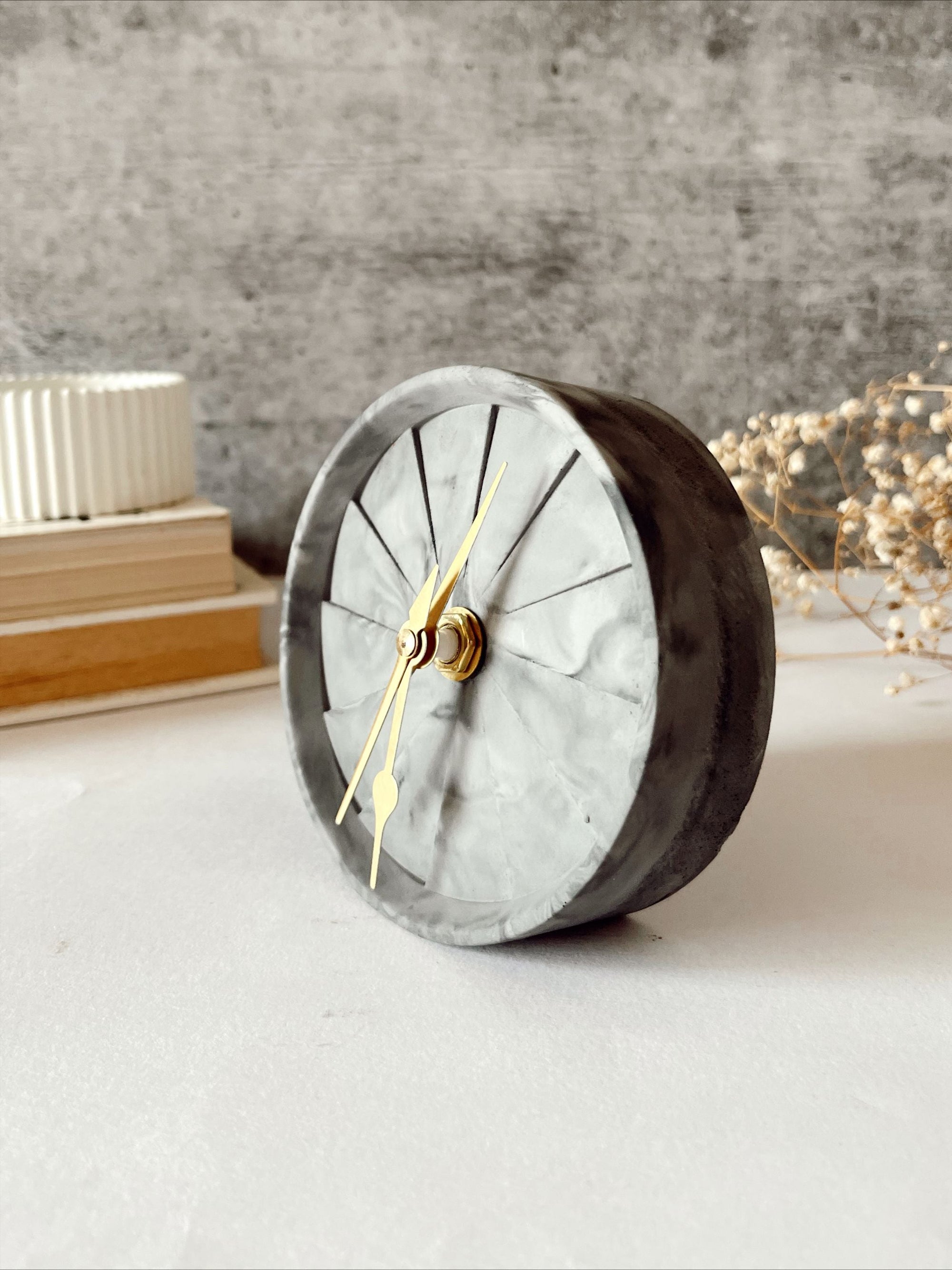 Concrete Table Clock